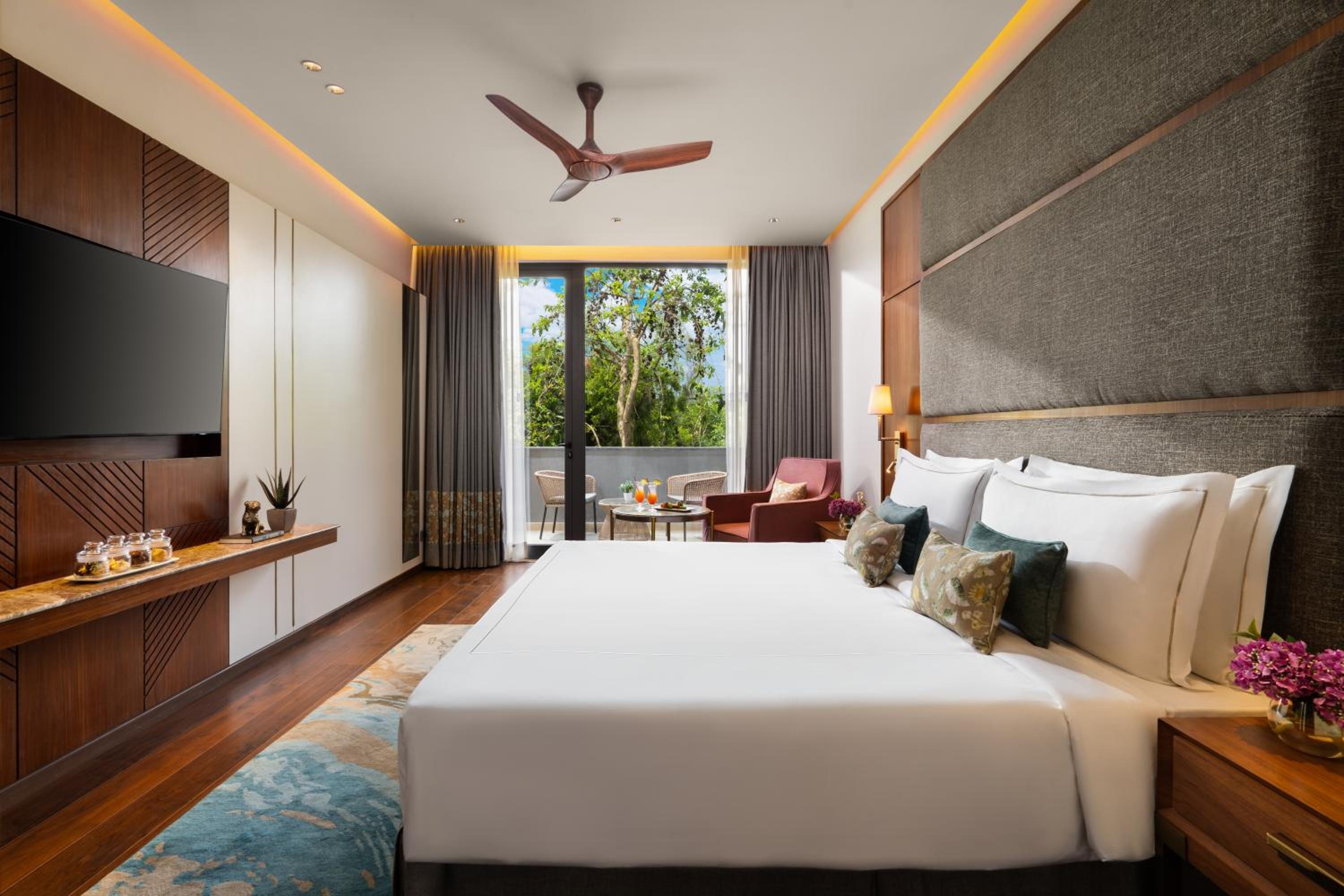 Deluxe Suite