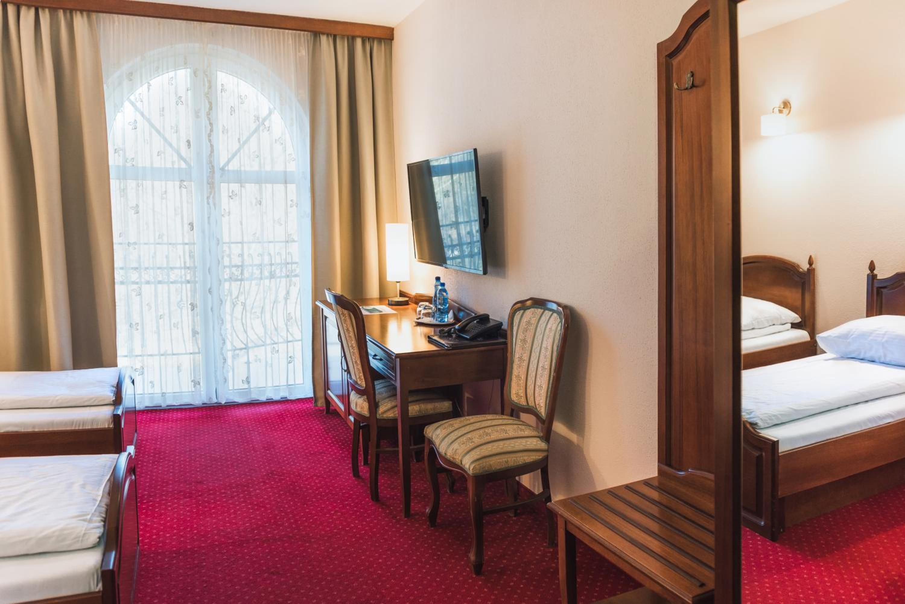 Deluxe Double Room photo 3