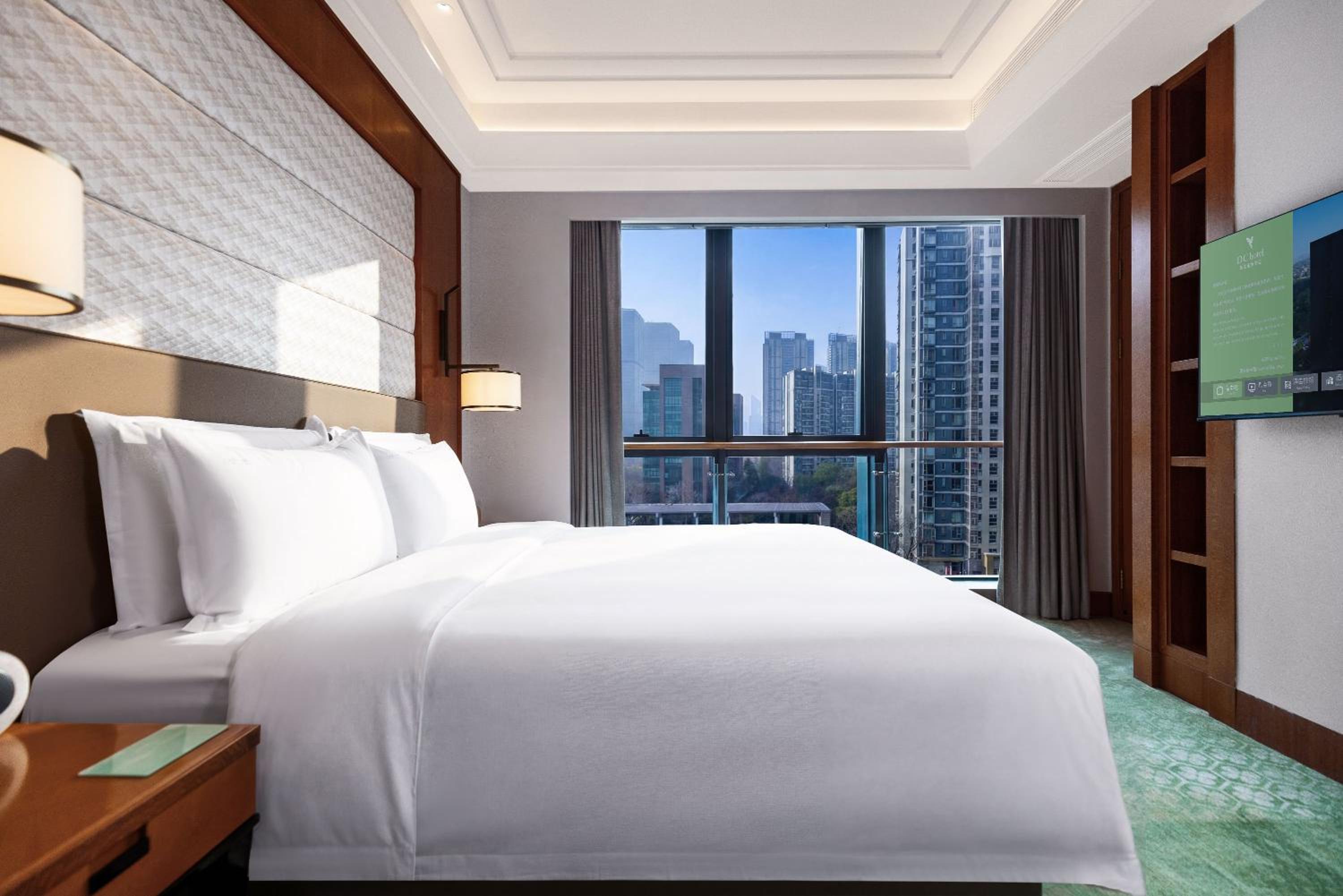 Two-Bedroom Suite with One King Bed, One Queen Bed and Kitchen photo 1