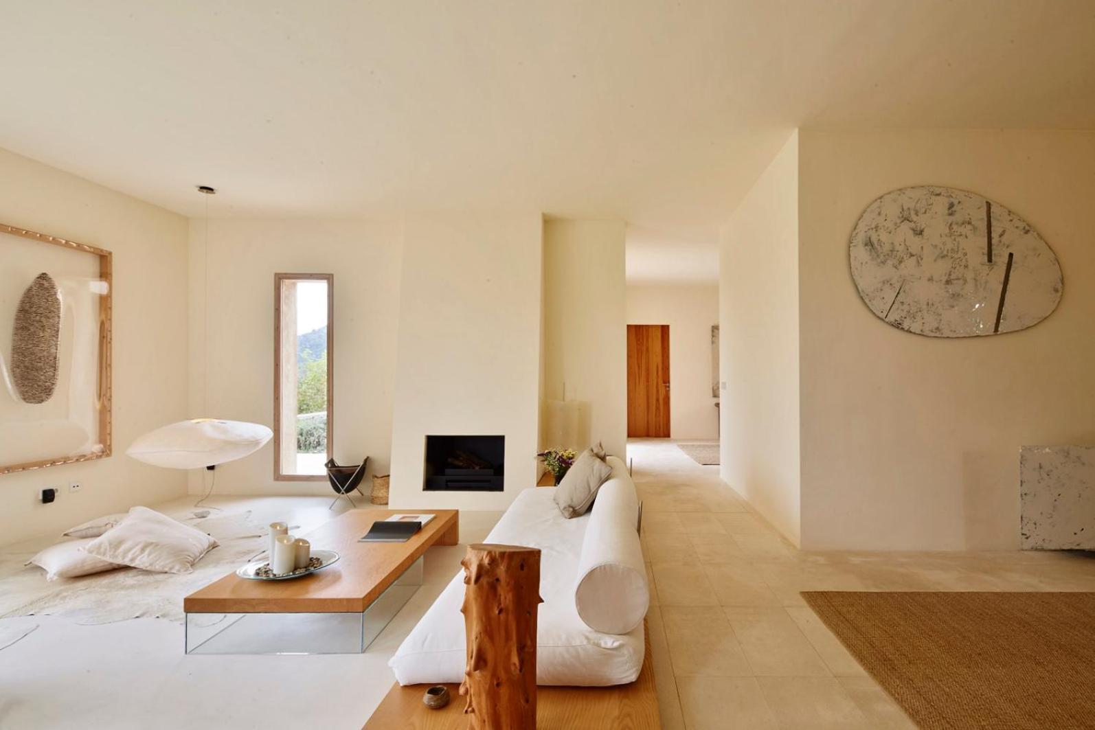 Suite with Mountain View