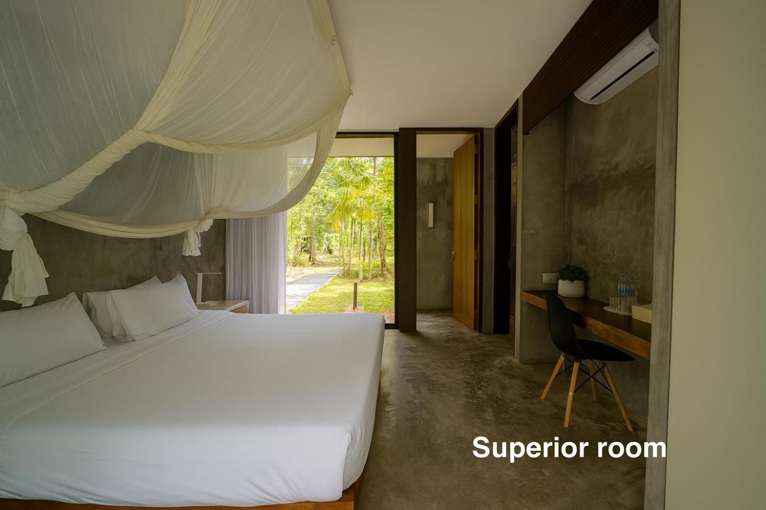 Superior Double or Twin Room with Sea View photo 2