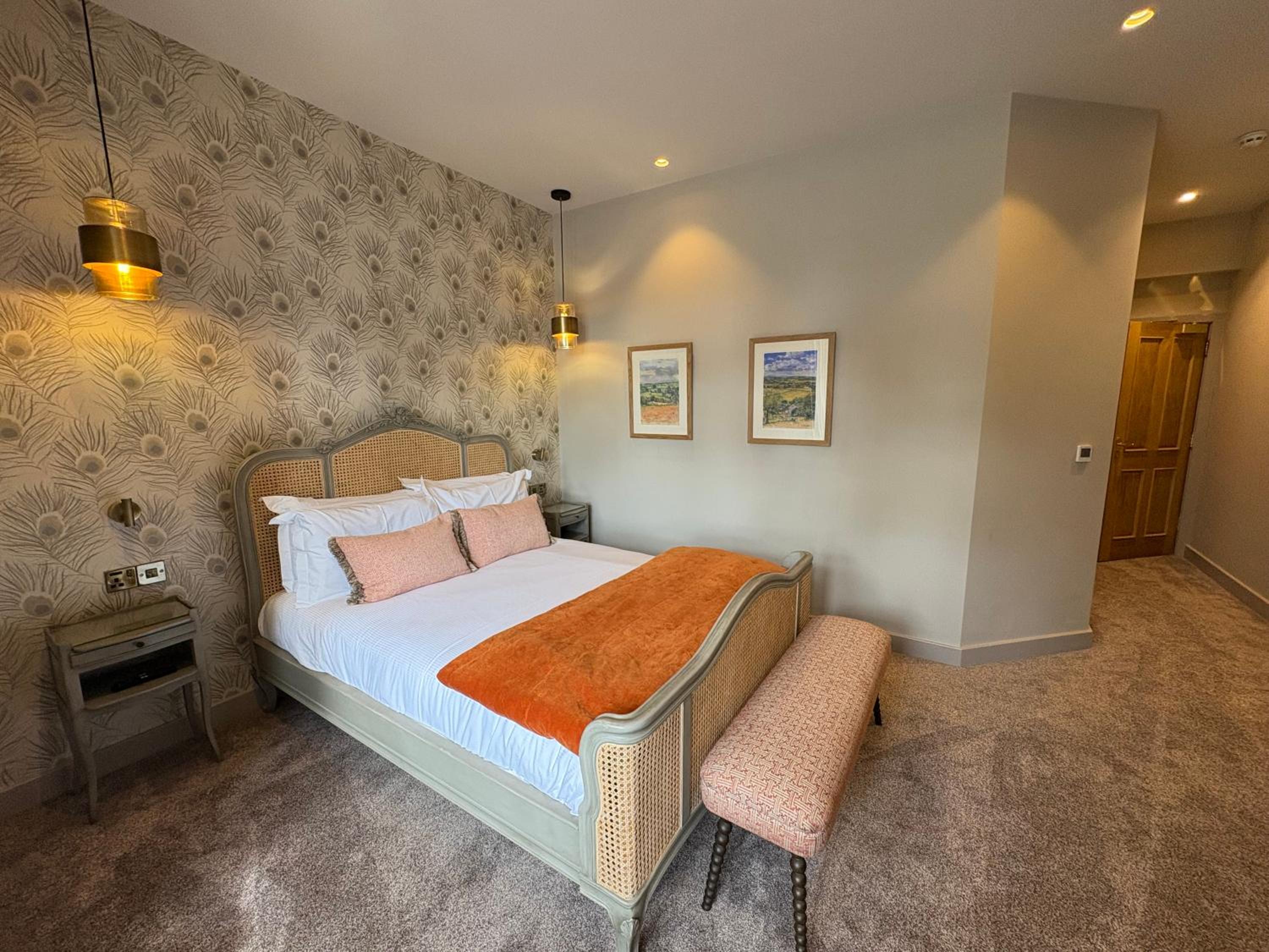 Superior King Room photo 3
