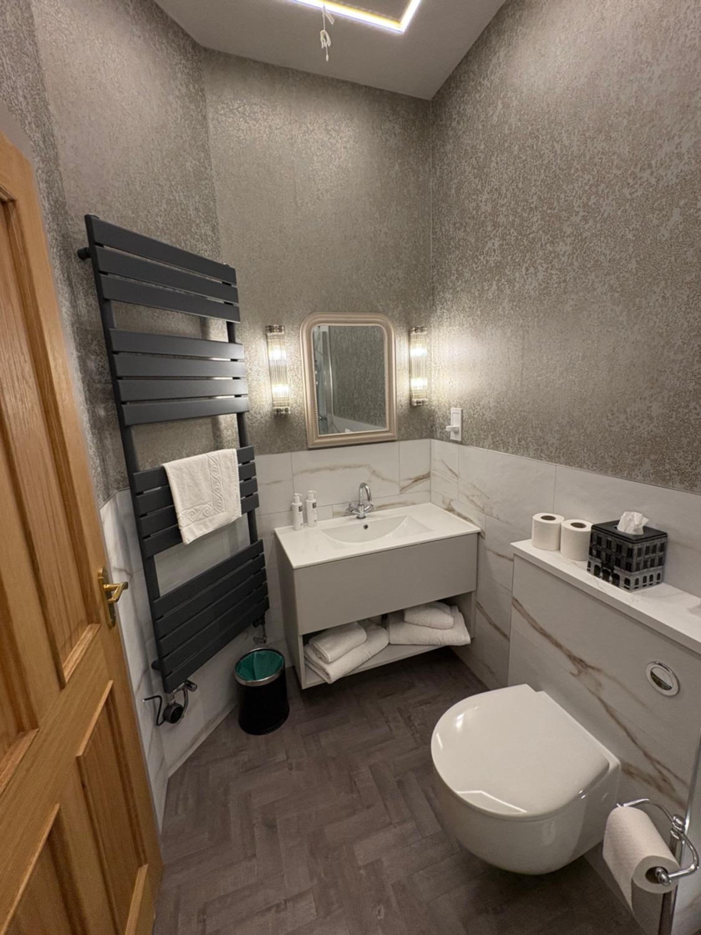 Superior King Room photo 2