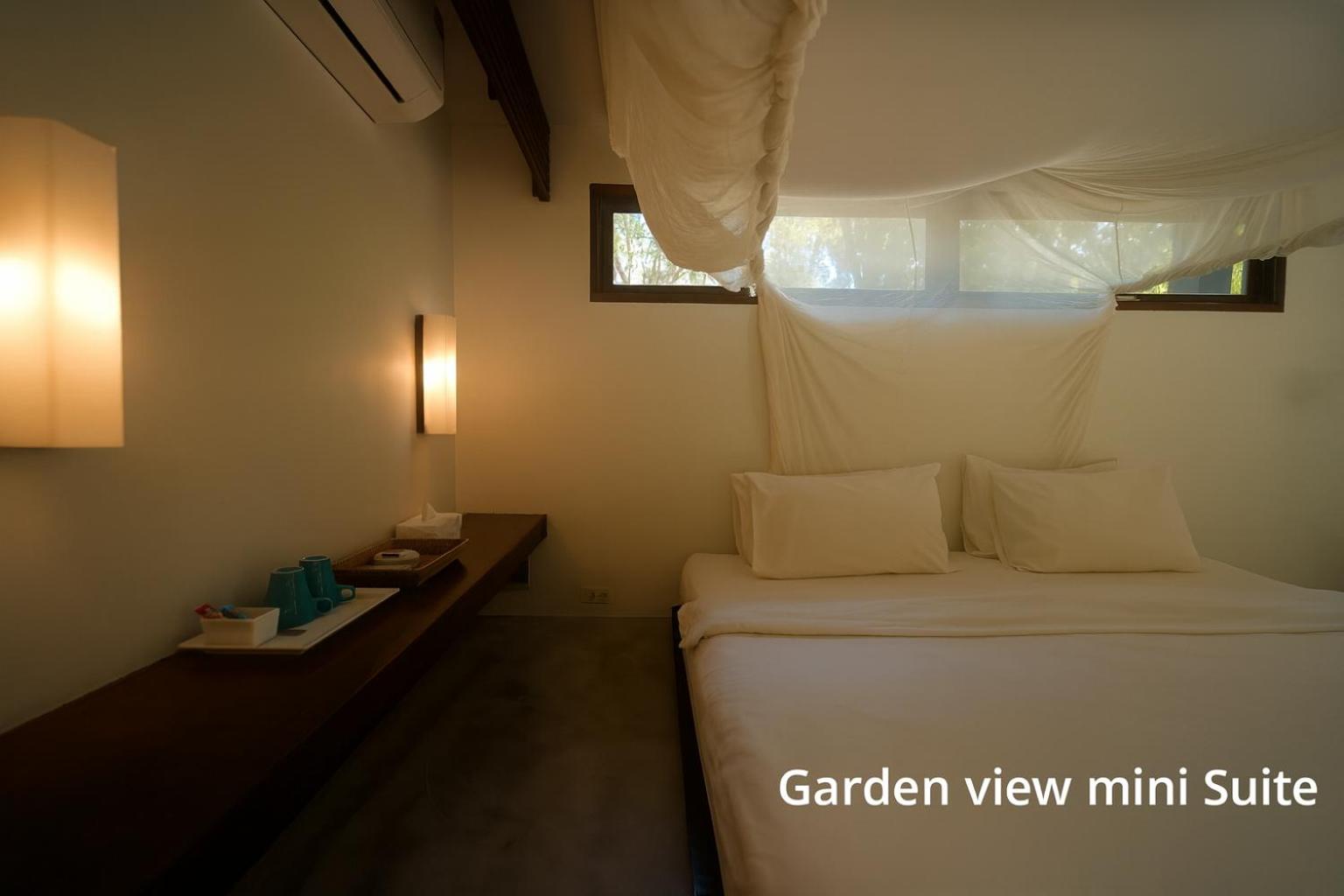 Suite with Garden View - Photo 8