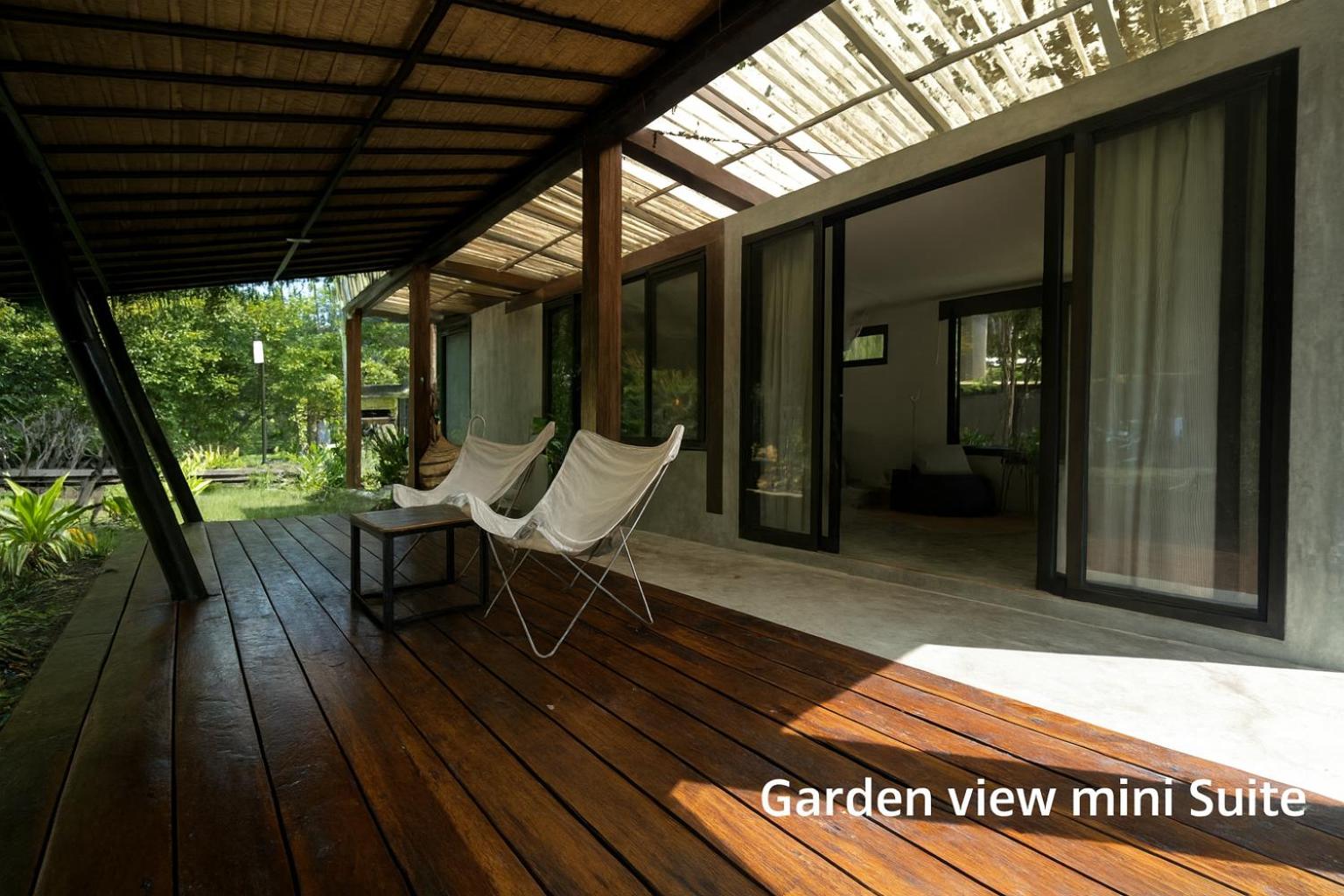 Suite with Garden View - Photo 2