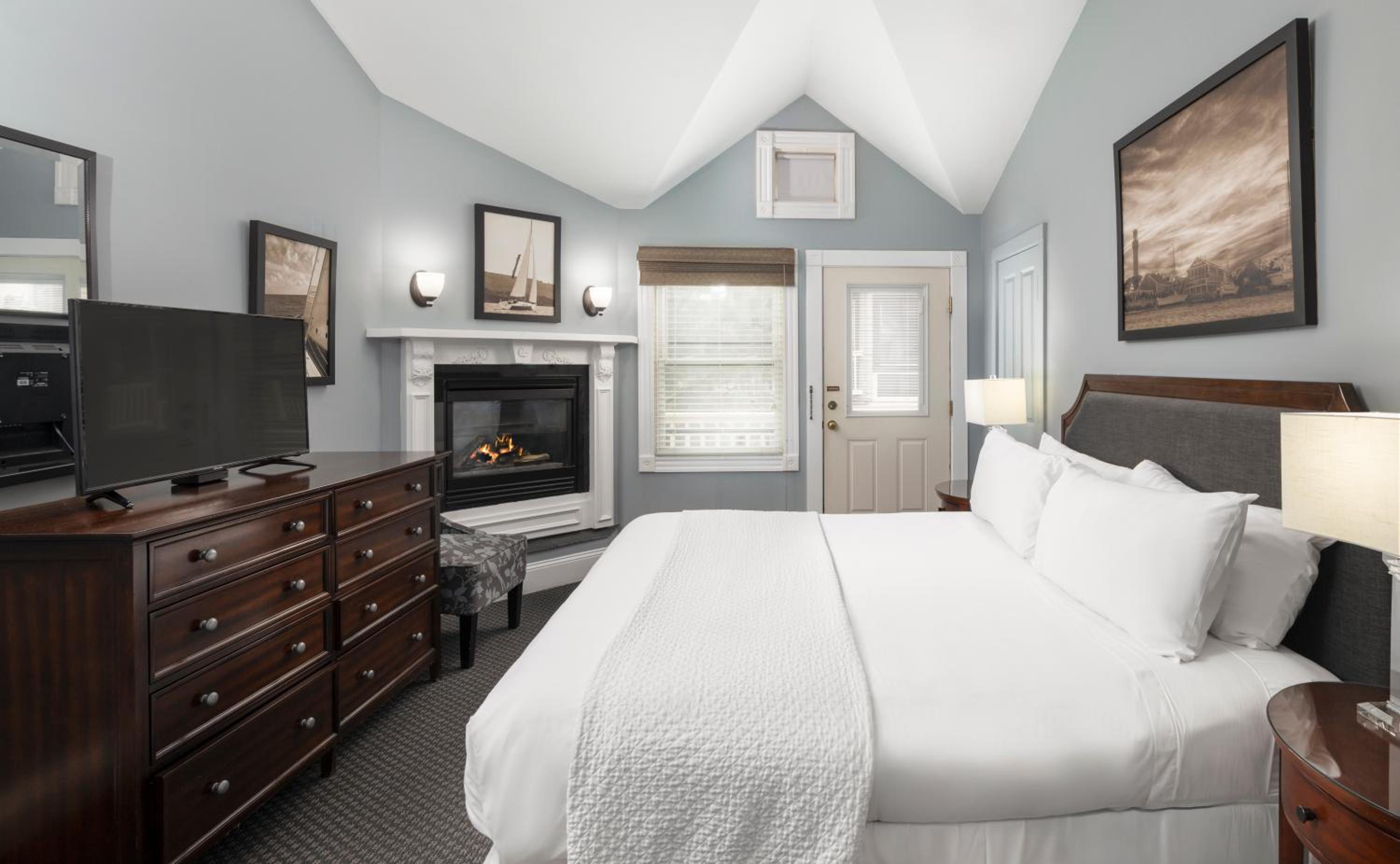 King Room with Spa Bath