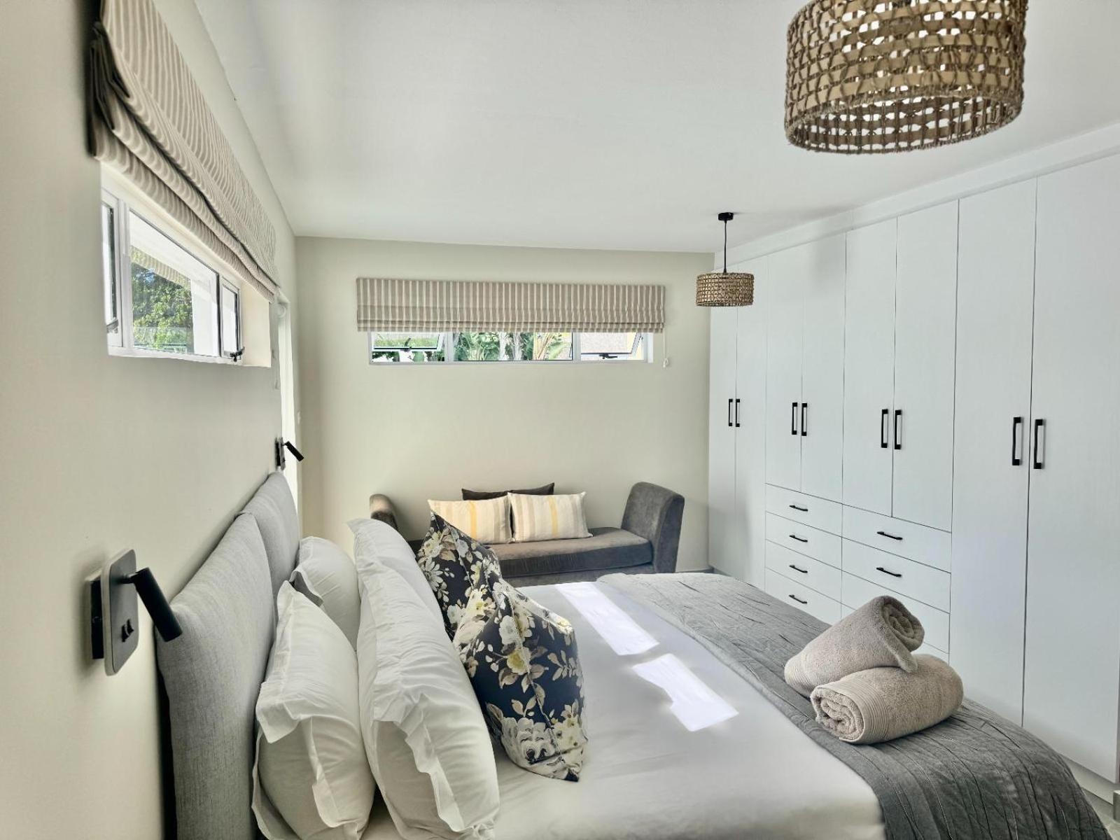 Premier King Room photo 2
