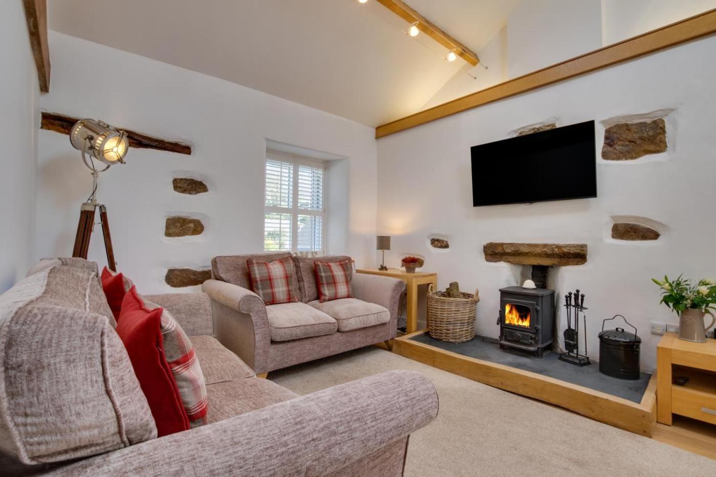 Three-Bedroom House photo 1