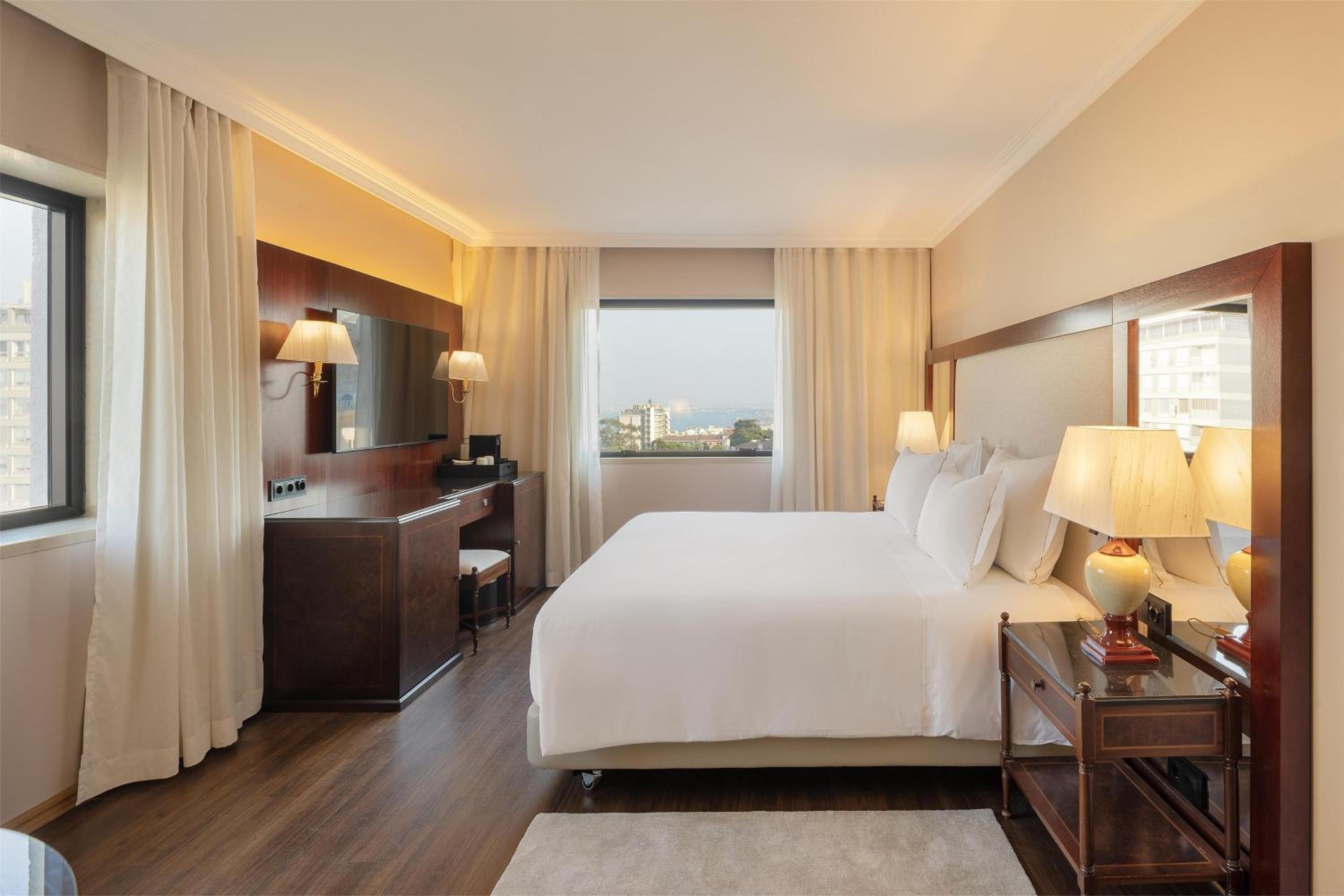 Premium Room - River View - Photo 6