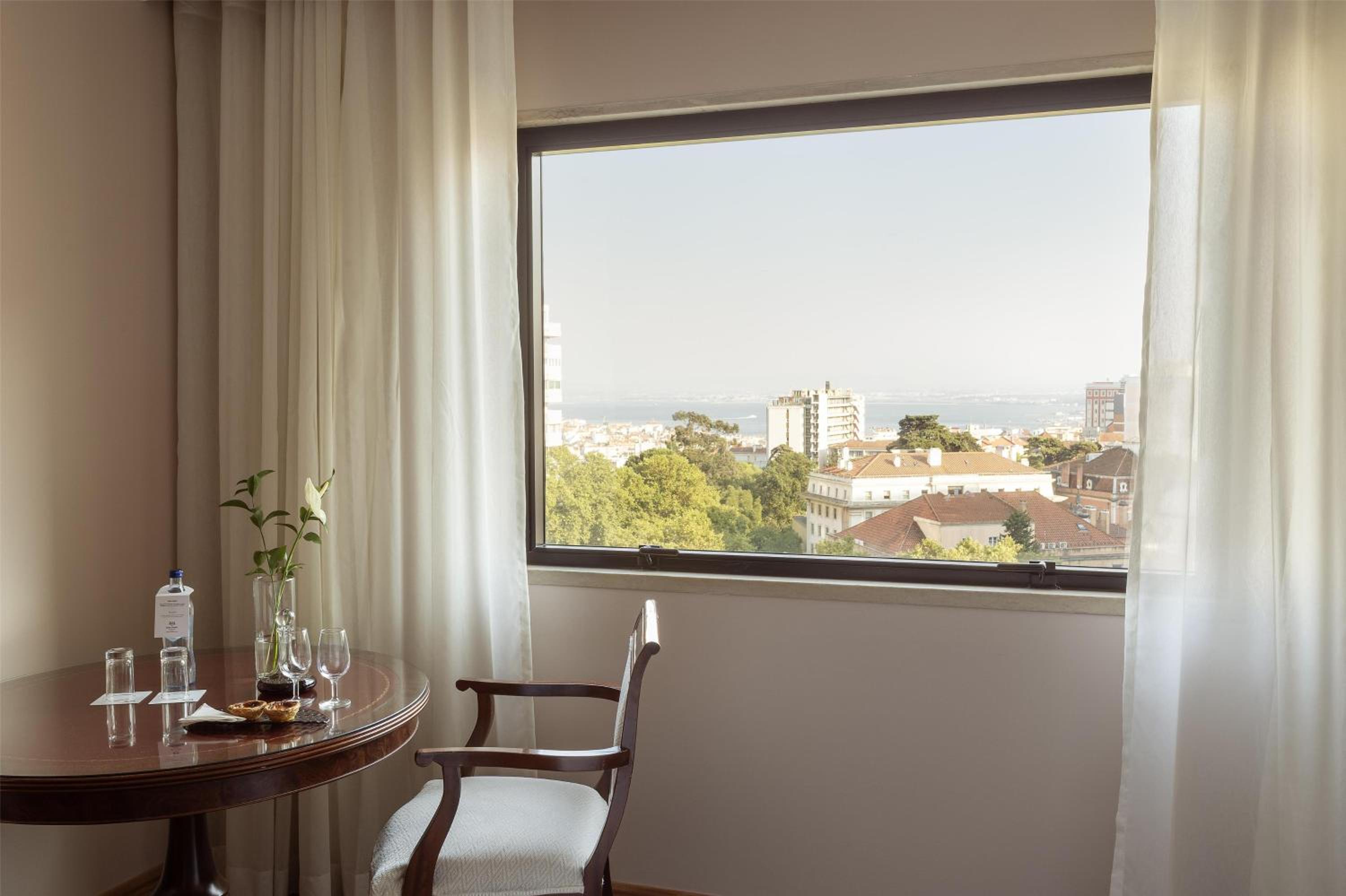 Premium Room - River View - Photo 7