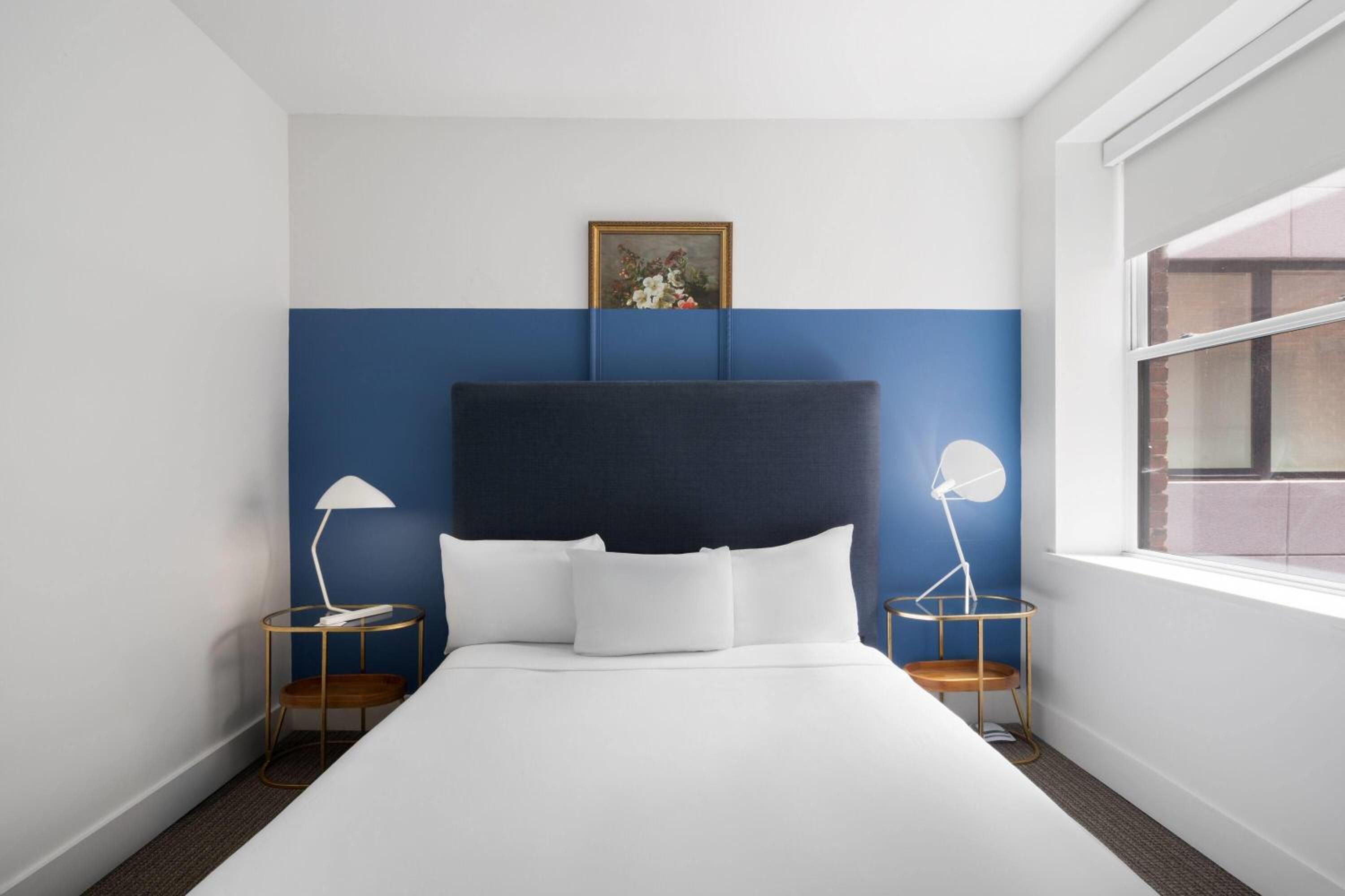 1 King Bed, 1 Queen Bed, 2-Bedroom Deluxe Apartment, Non-Smoking - Photo 2