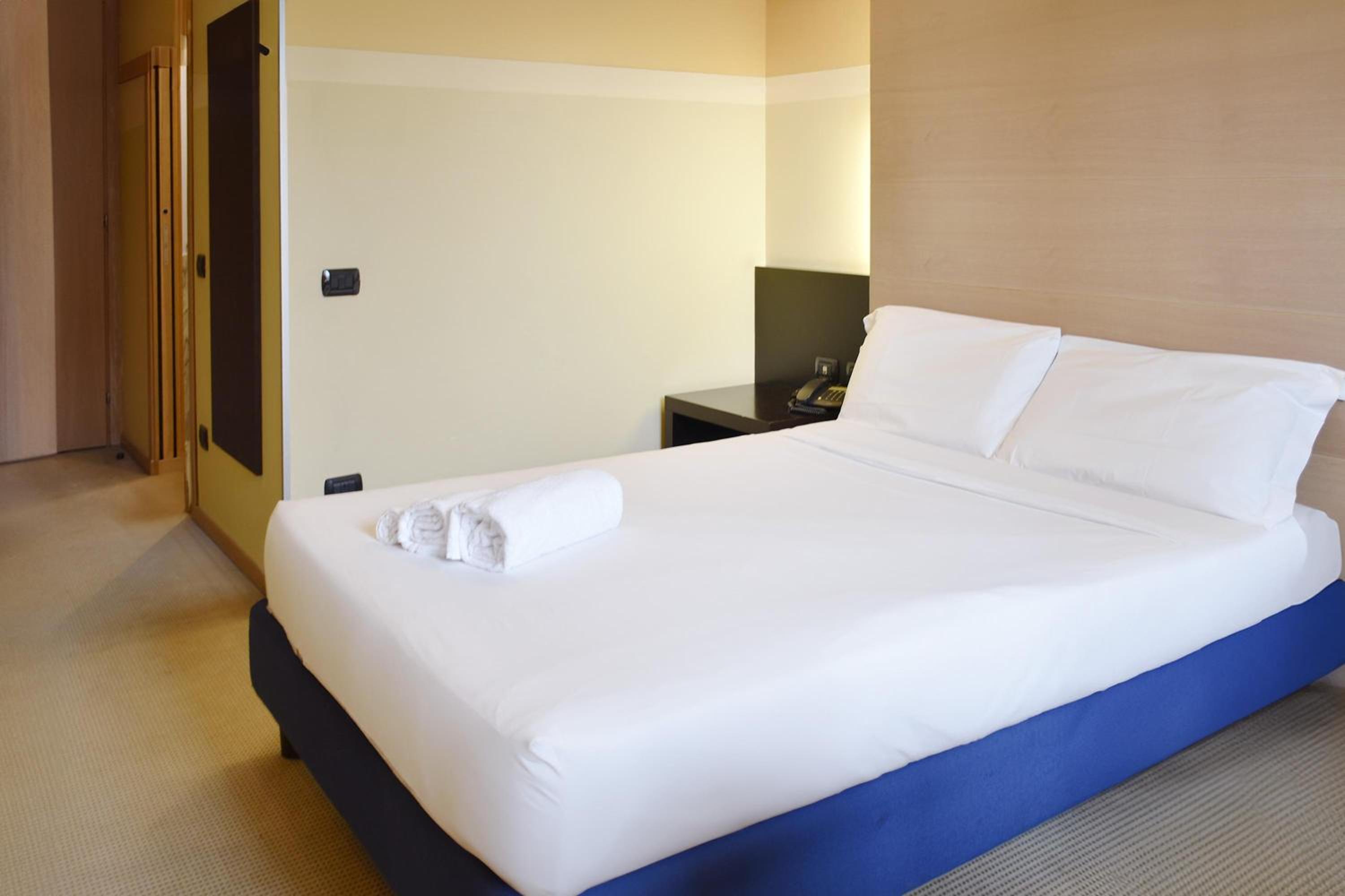 Double Room - Photo 2