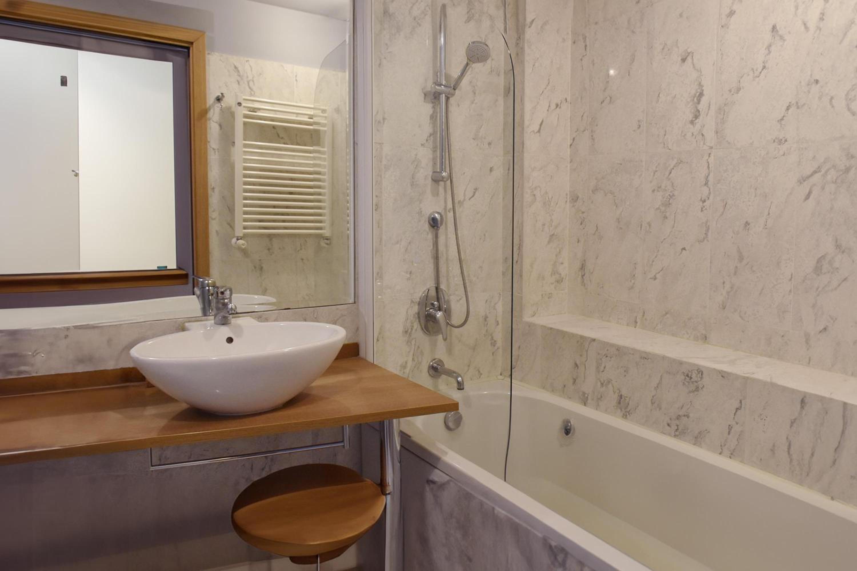 Double Room - Photo 3