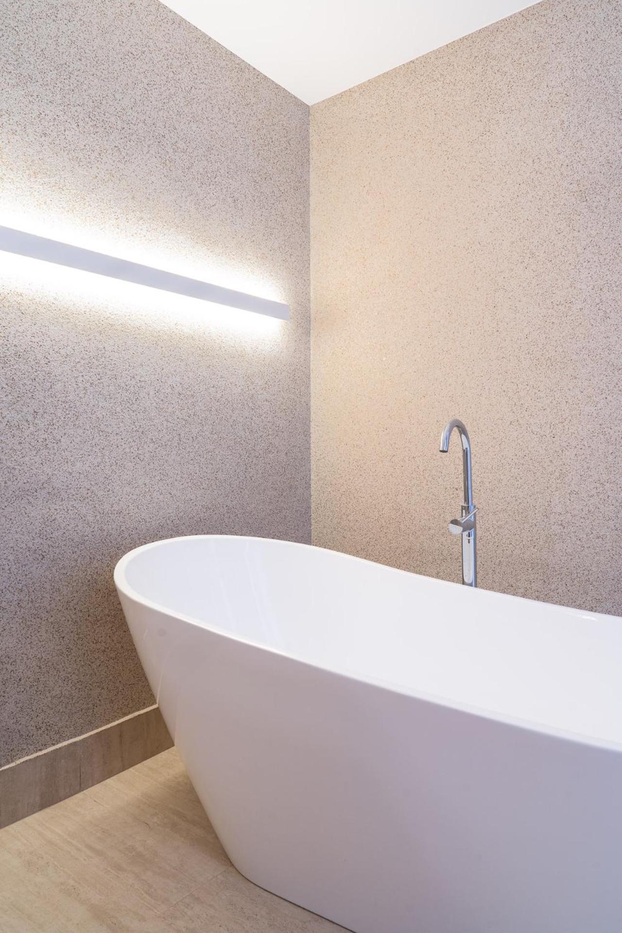 Superior Suite - Photo 4