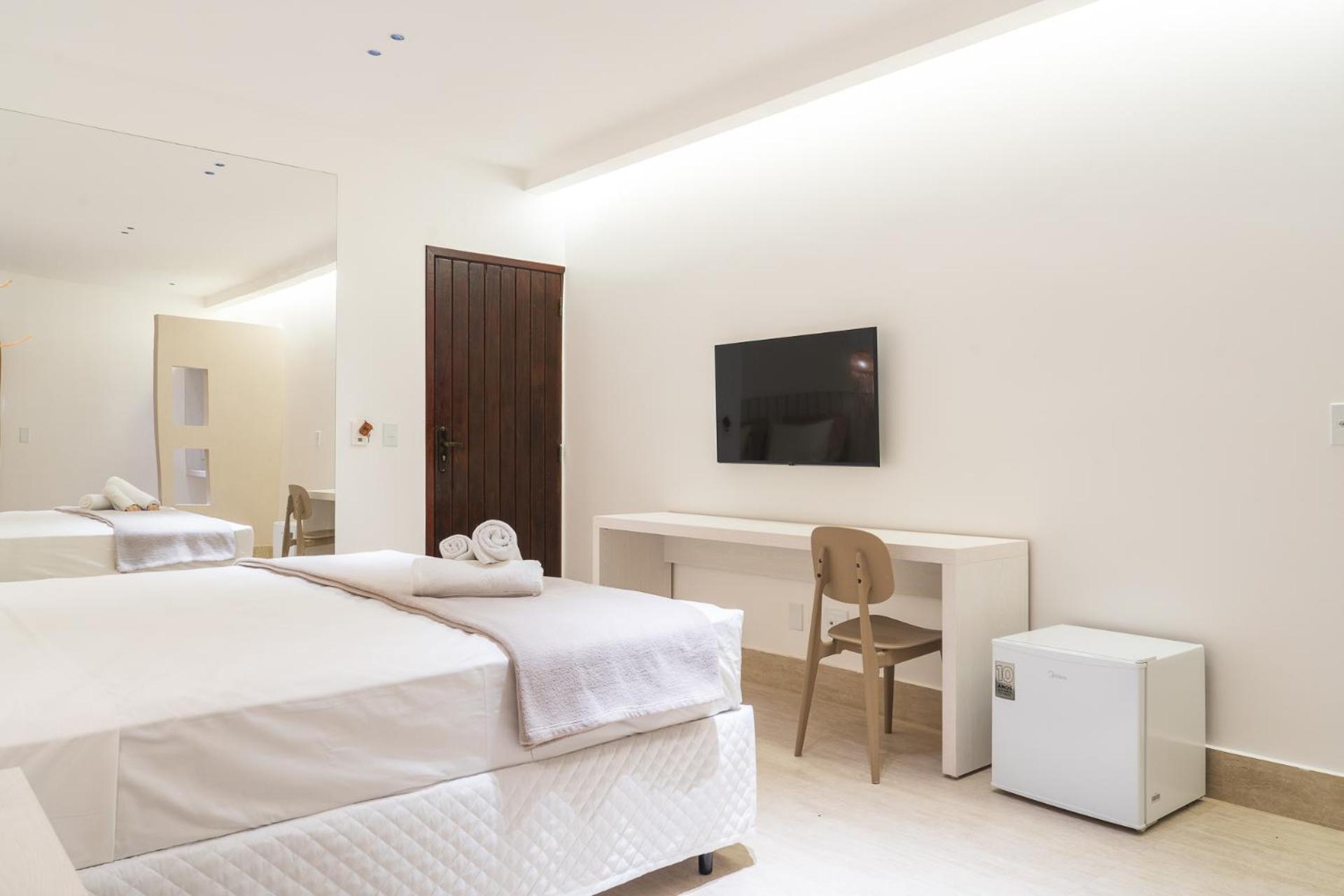 Superior Suite - Photo 7