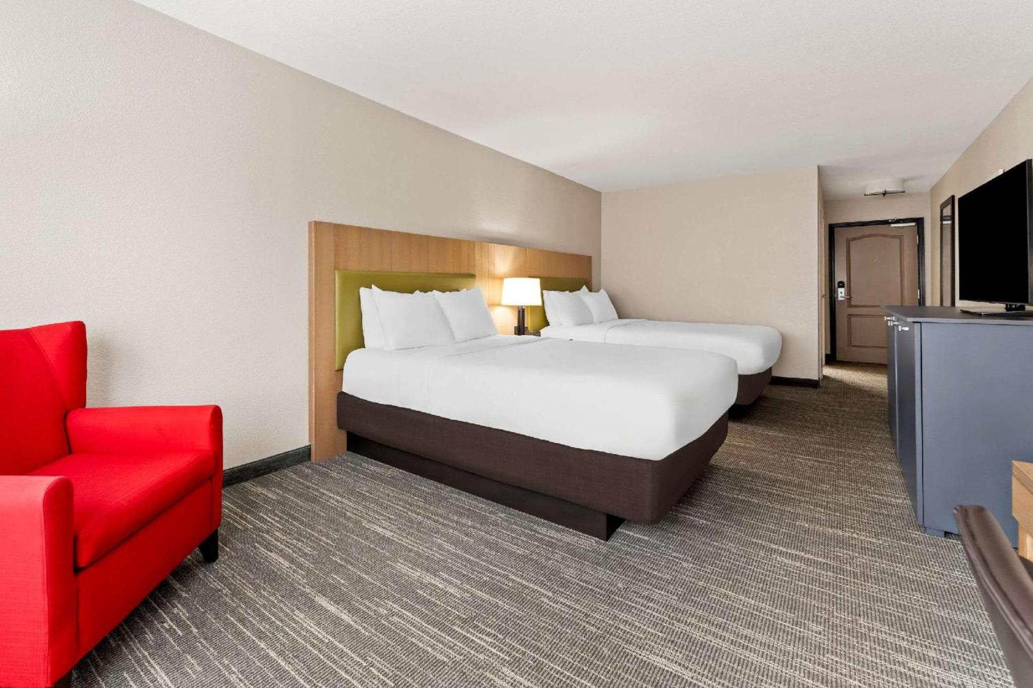 Queen Room with Two Queen Beds - Non-Smoking