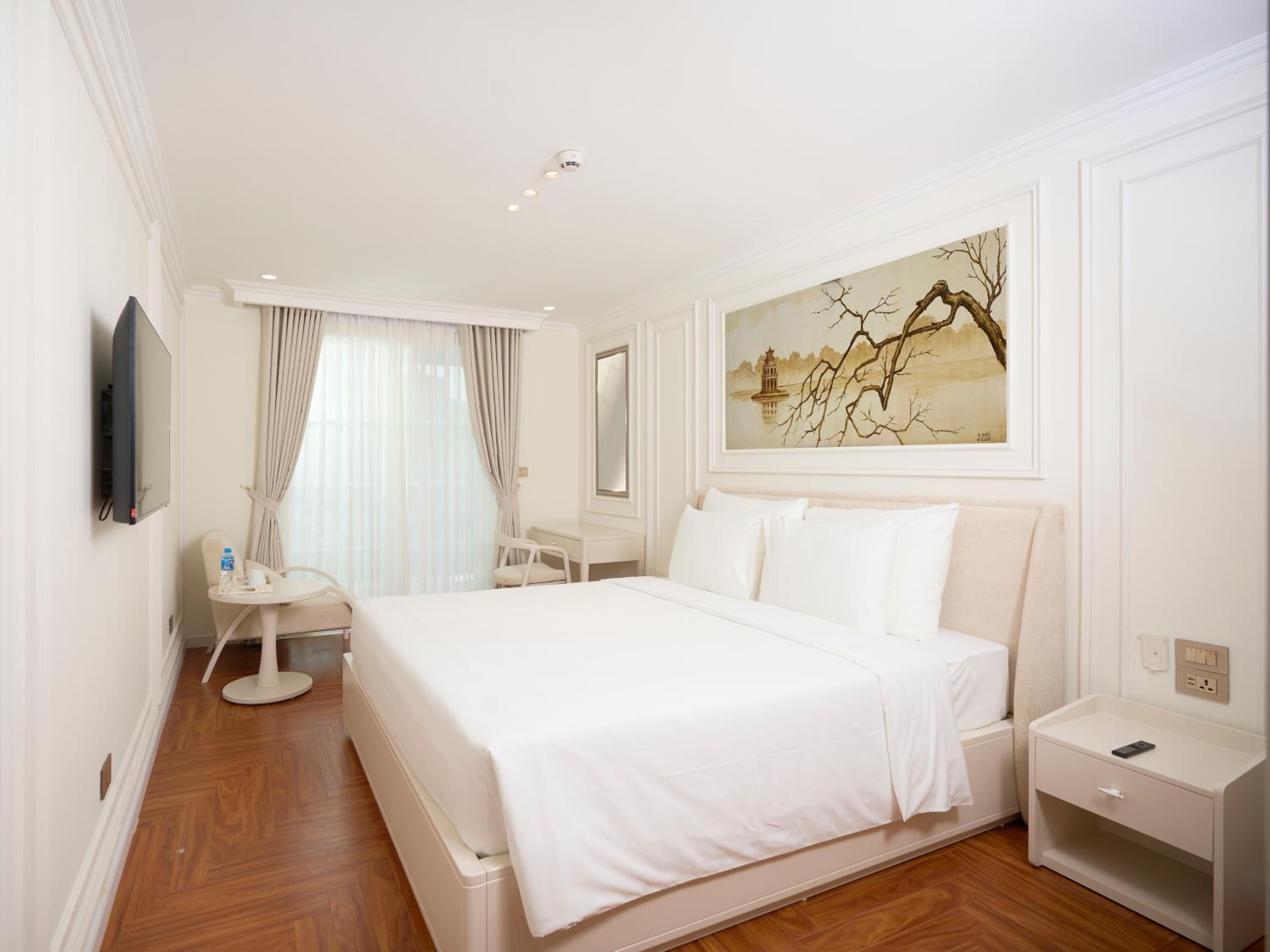 King Room with Balcony