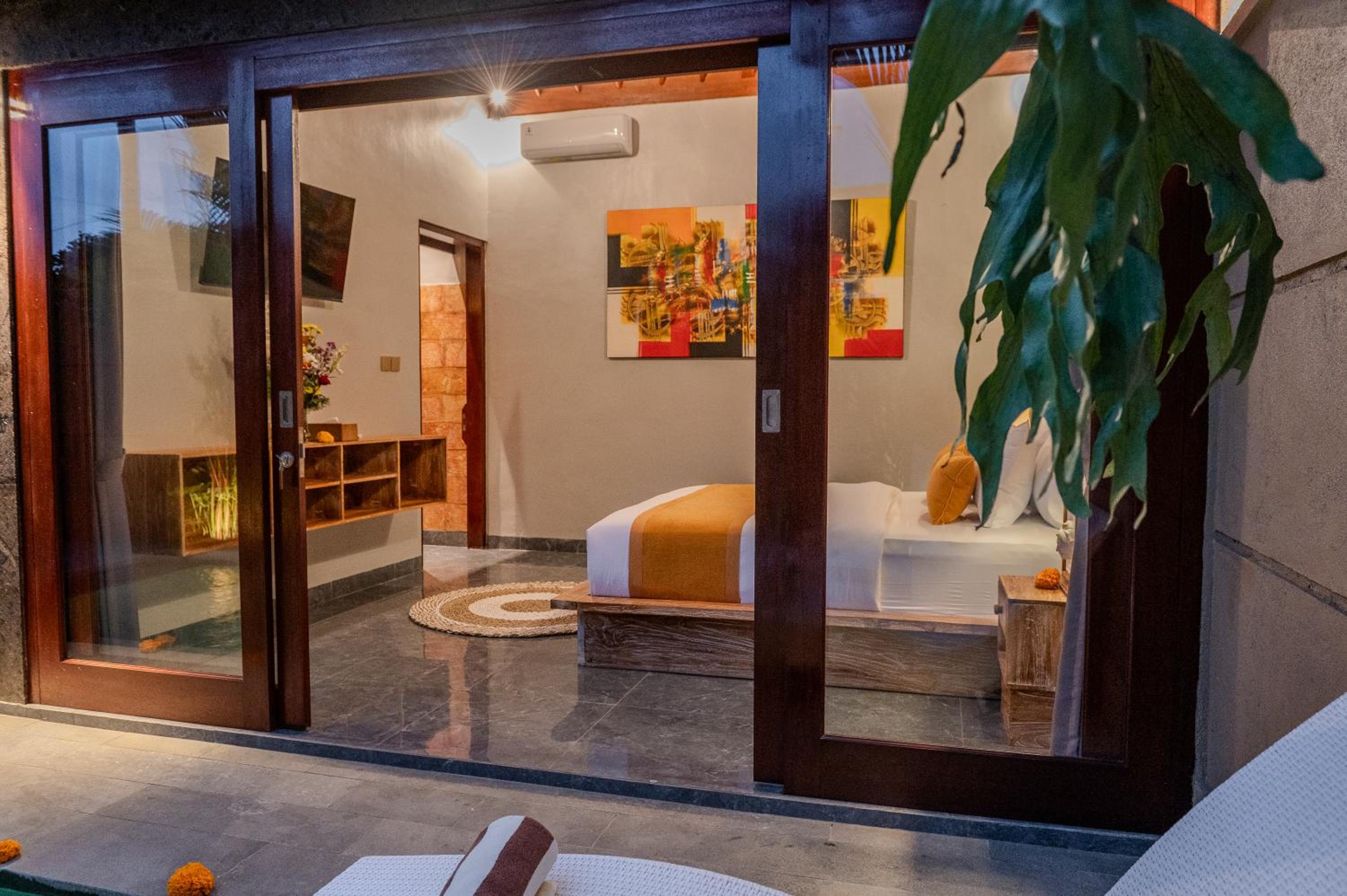 One-Bedroom Villa - Photo 23