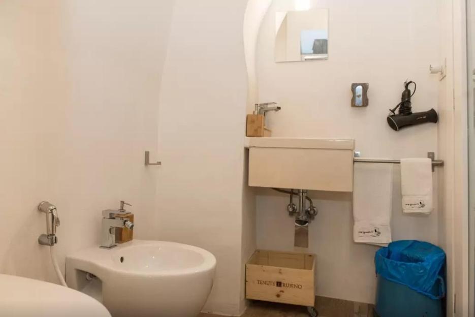 One-Bedroom Apartment - Split Level - Photo 30