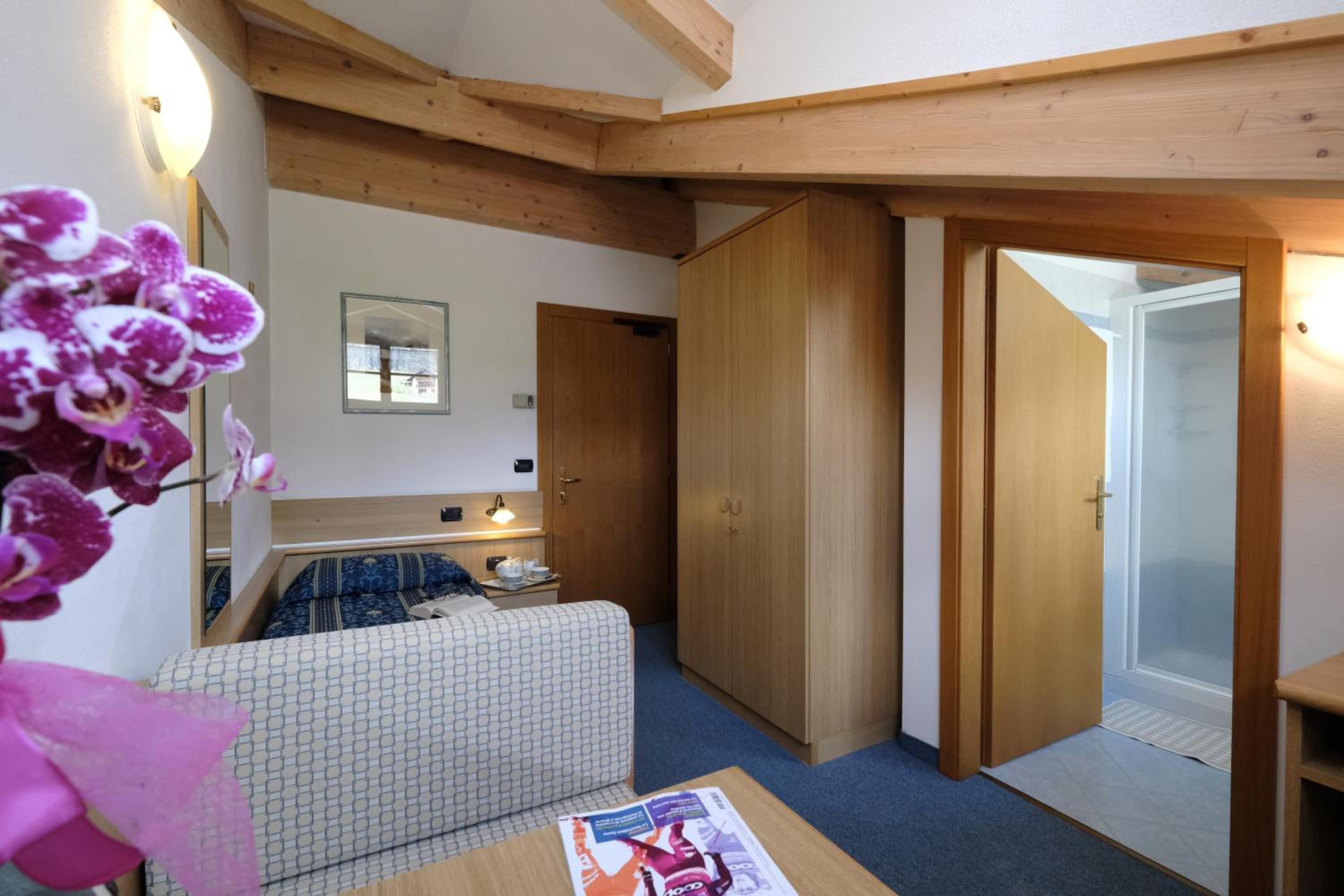 Single Room photo 3