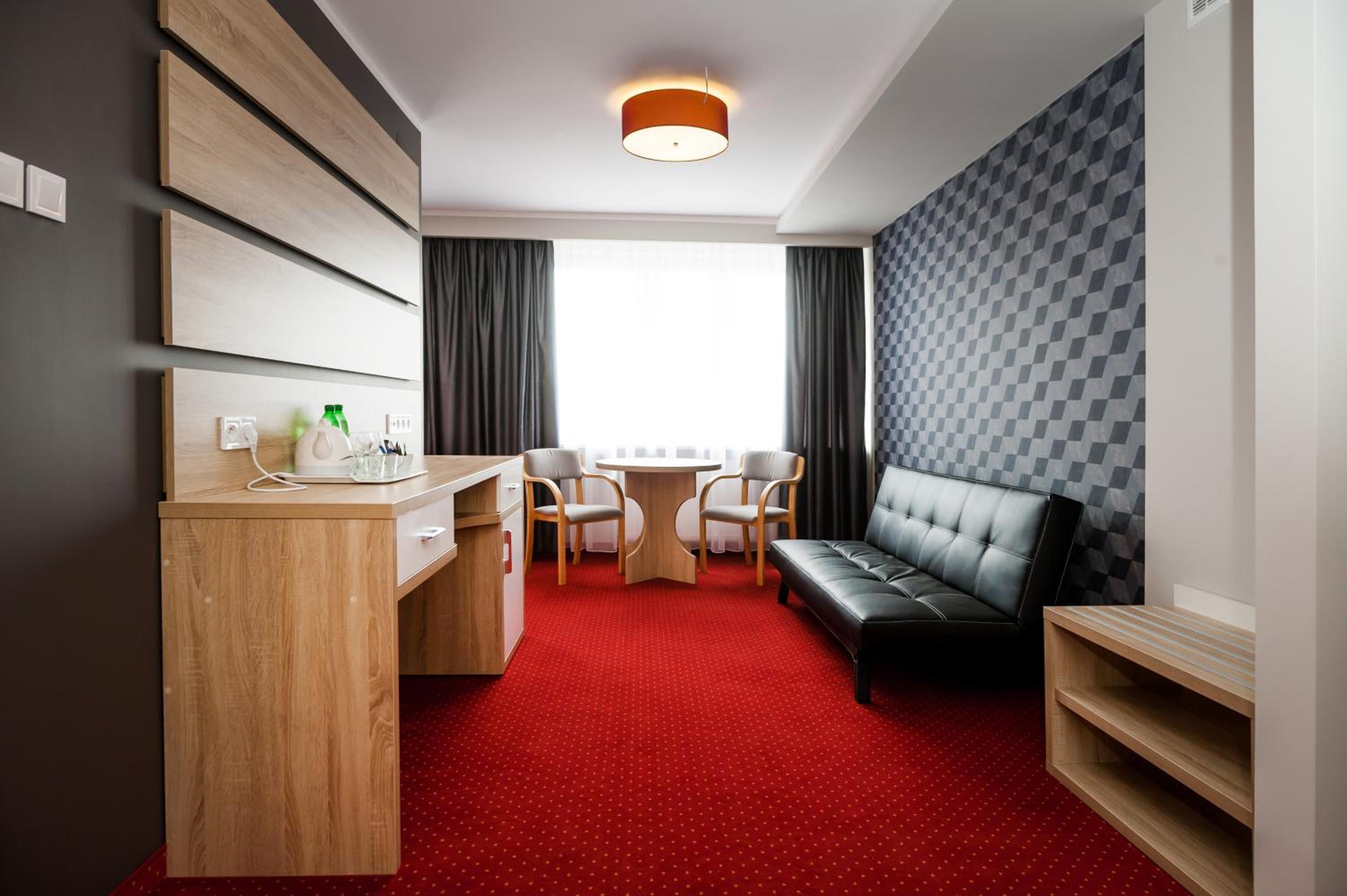 Deluxe Double Room - Photo 19