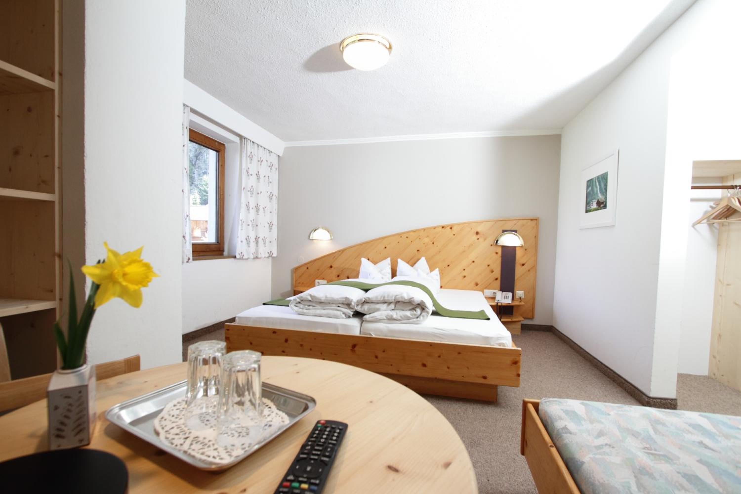 Standard Triple Room - Photo 1