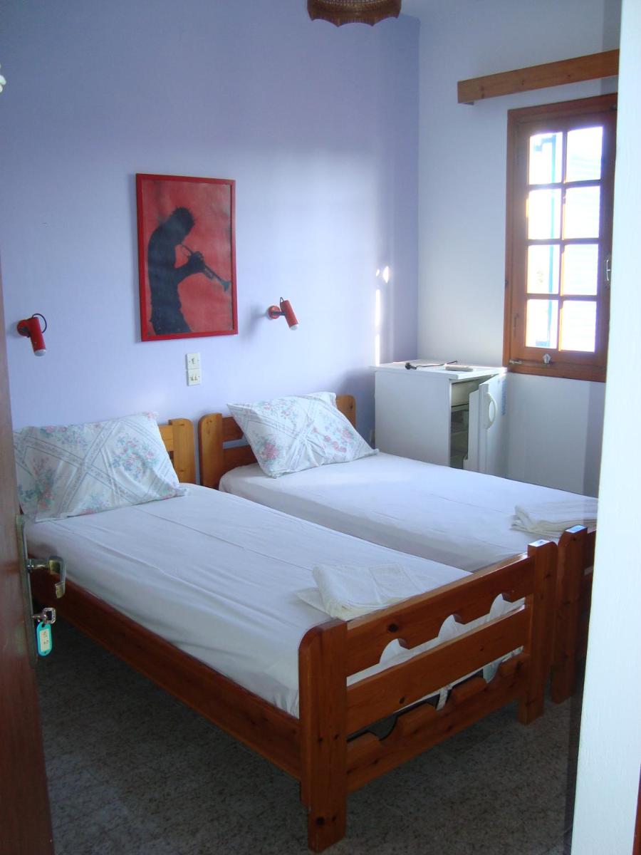Standard Twin Room - Photo 17