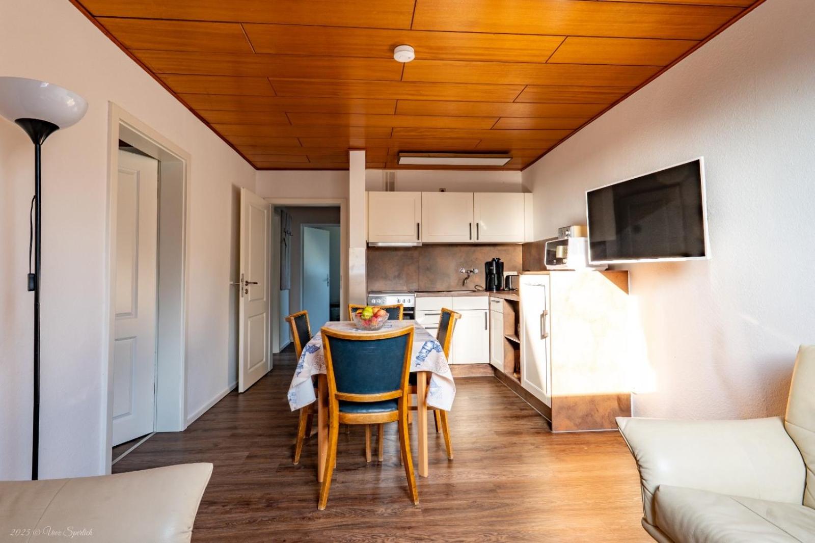 Three-Bedroom Apartment - High Floor photo 1