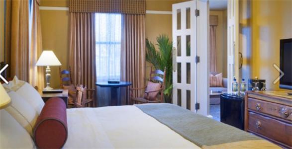 King Suite - Photo 5