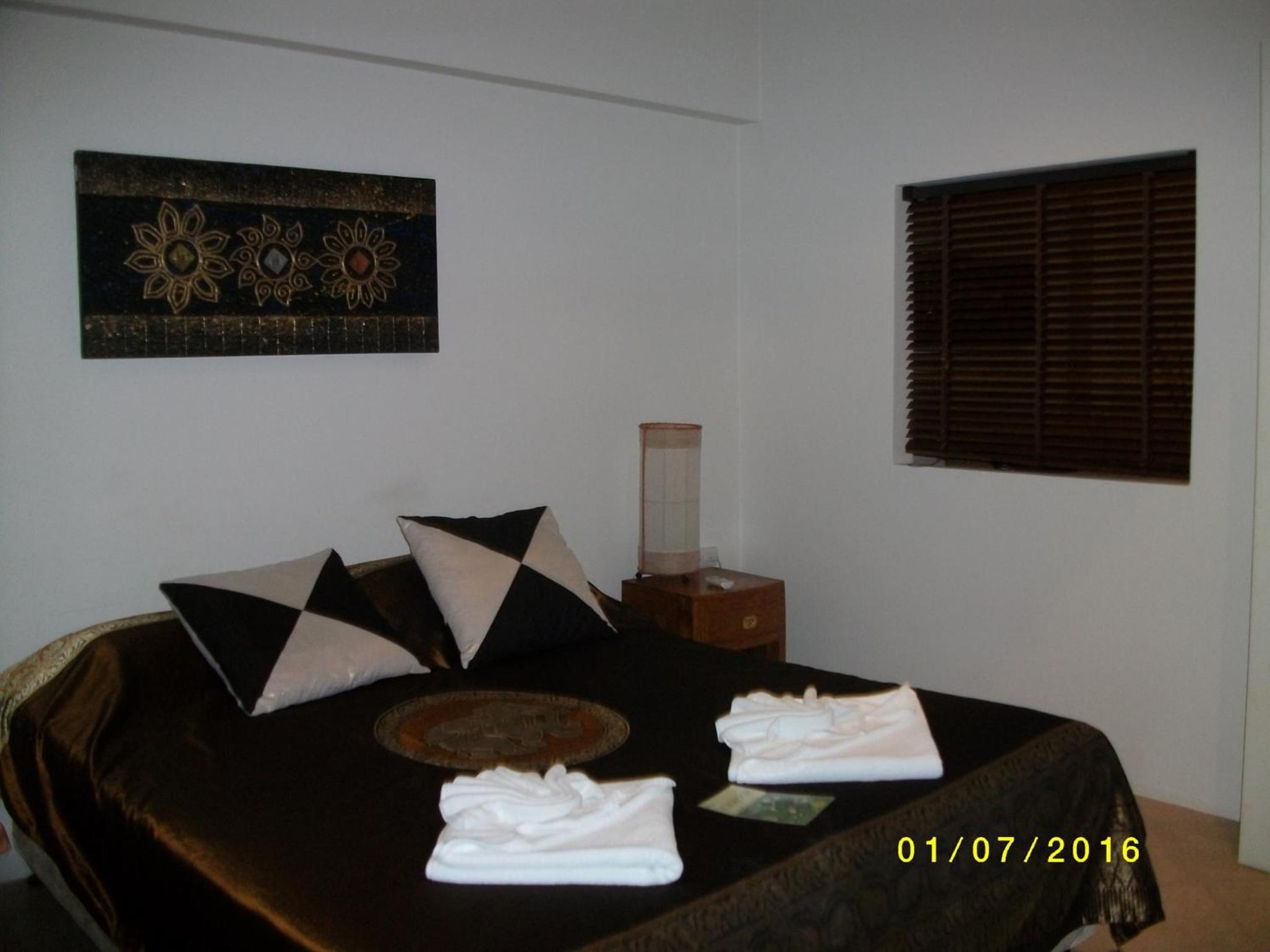 Superior One-Bedroom Apartment - Photo 15