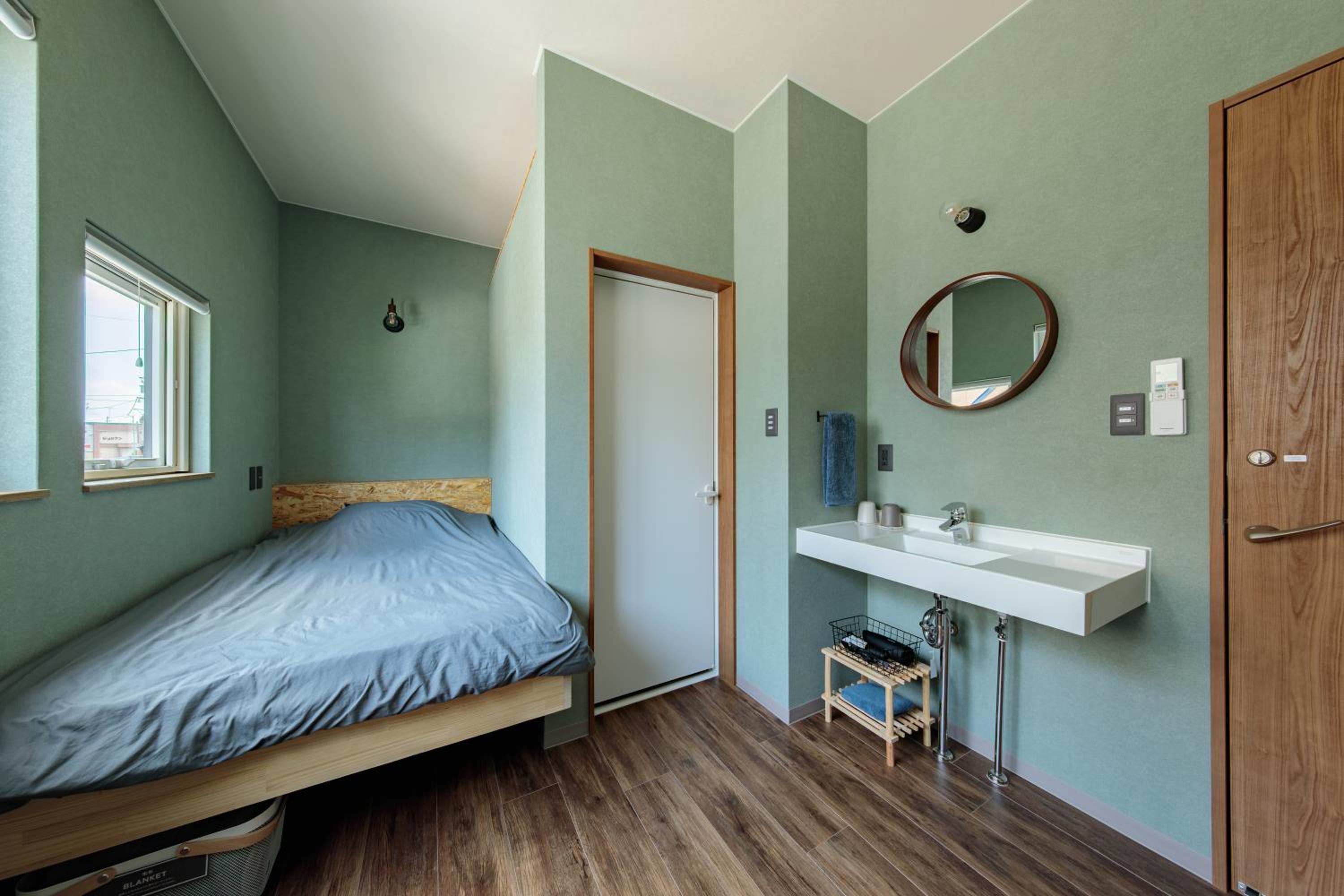 Small Double Room - Photo 5