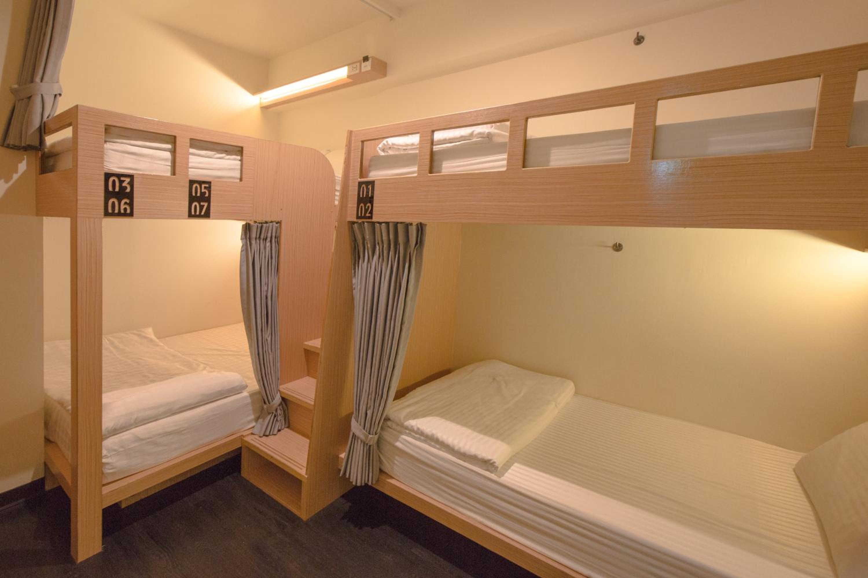 Superior Double Bed-Mixed Dorm photo 2