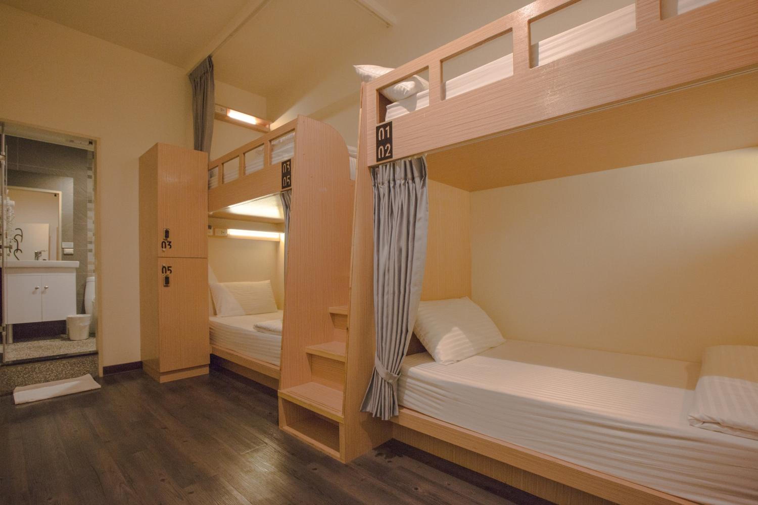 Superior Single Bed in Mixed Dormitory Room photo 1