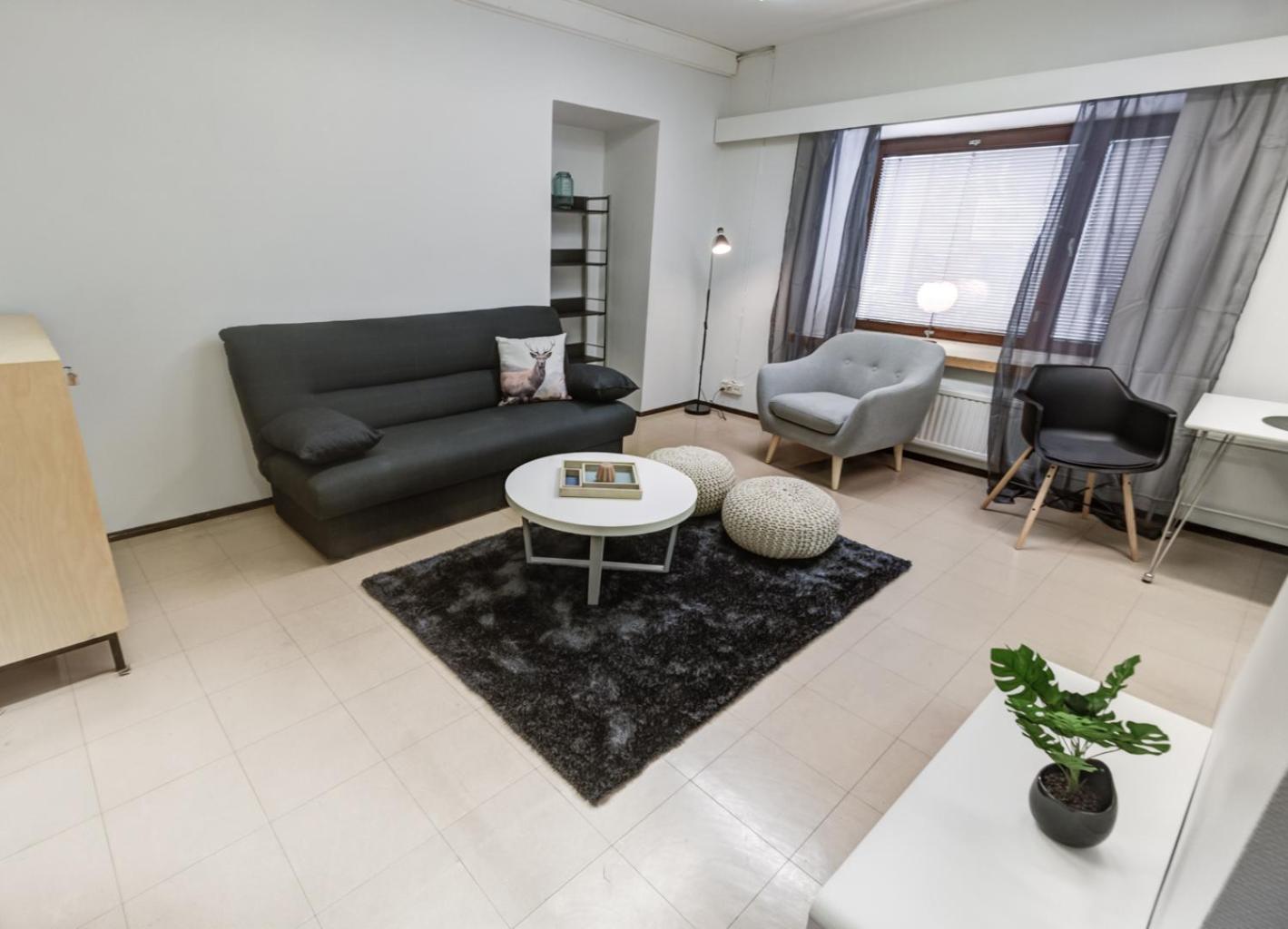 One-Bedroom Apartment - 4 photo 1
