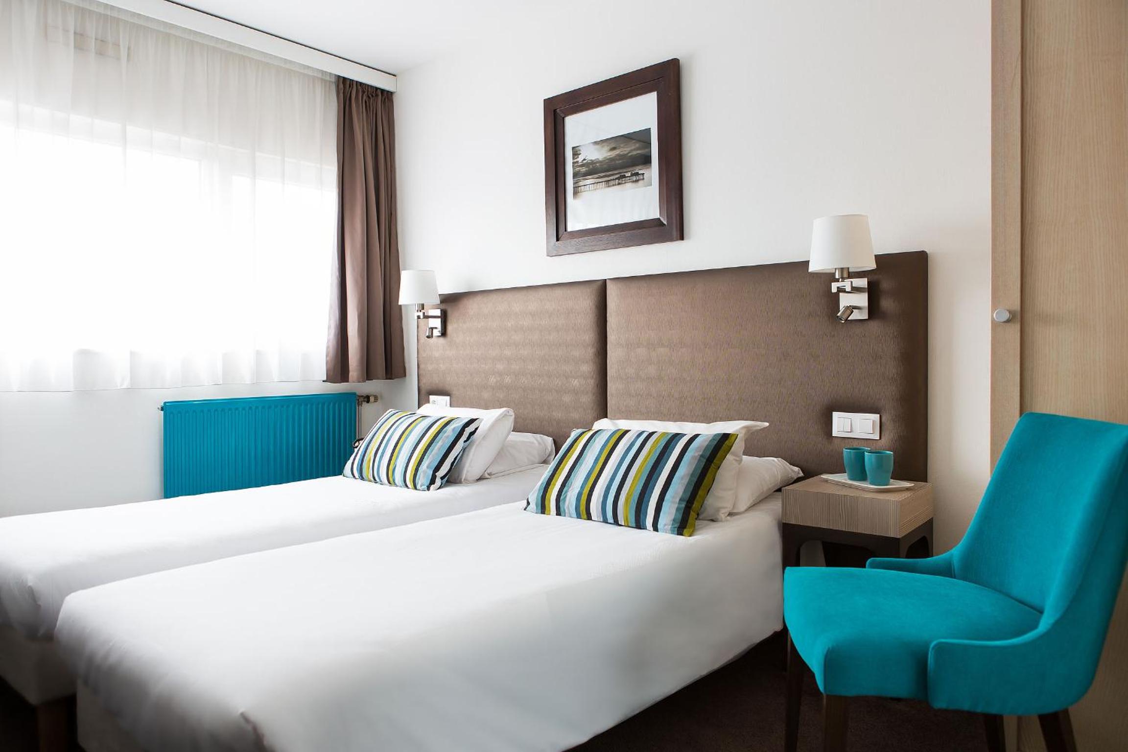 Standard Twin Room - Photo 1