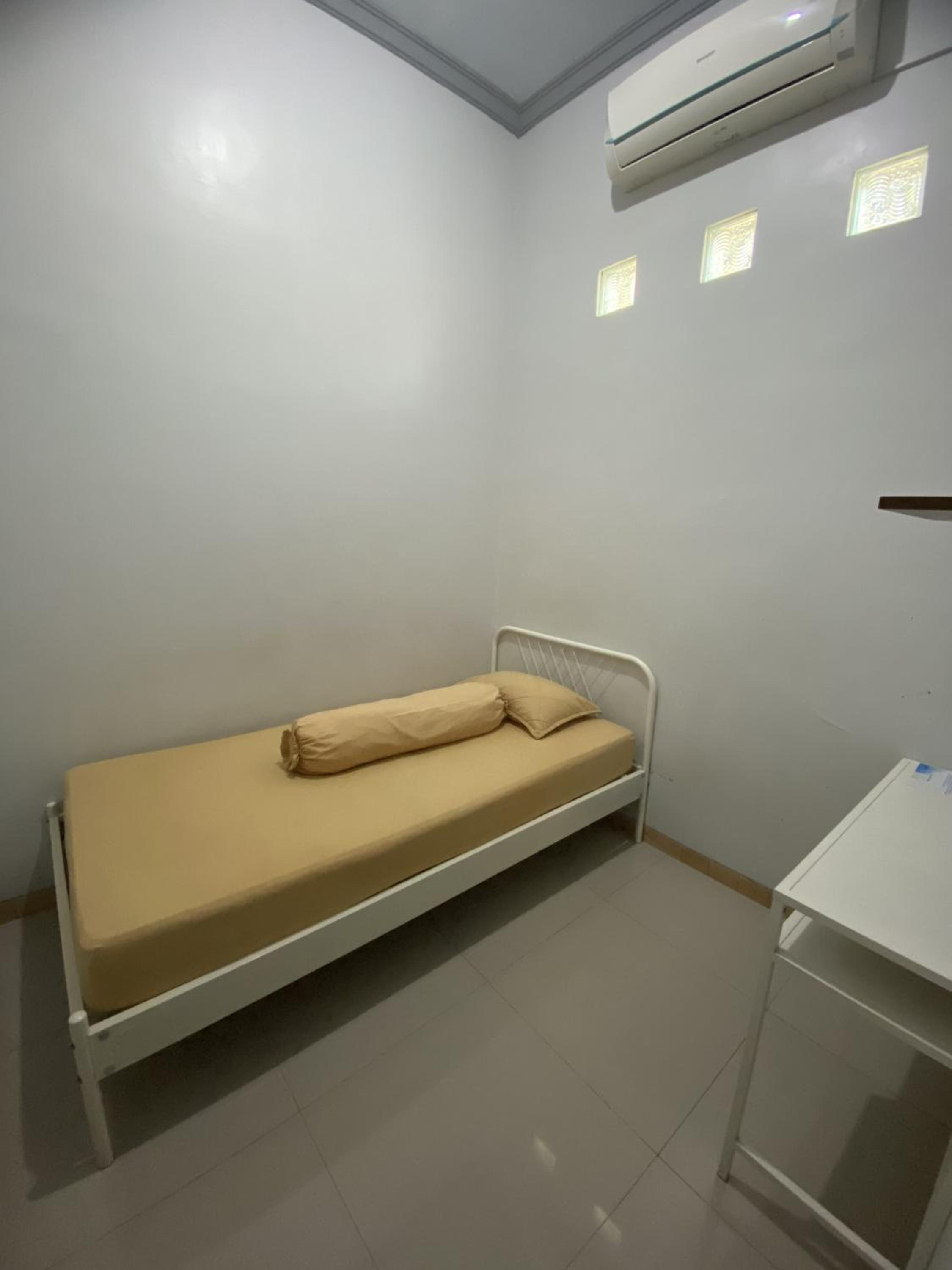 Standard Single Room photo 2