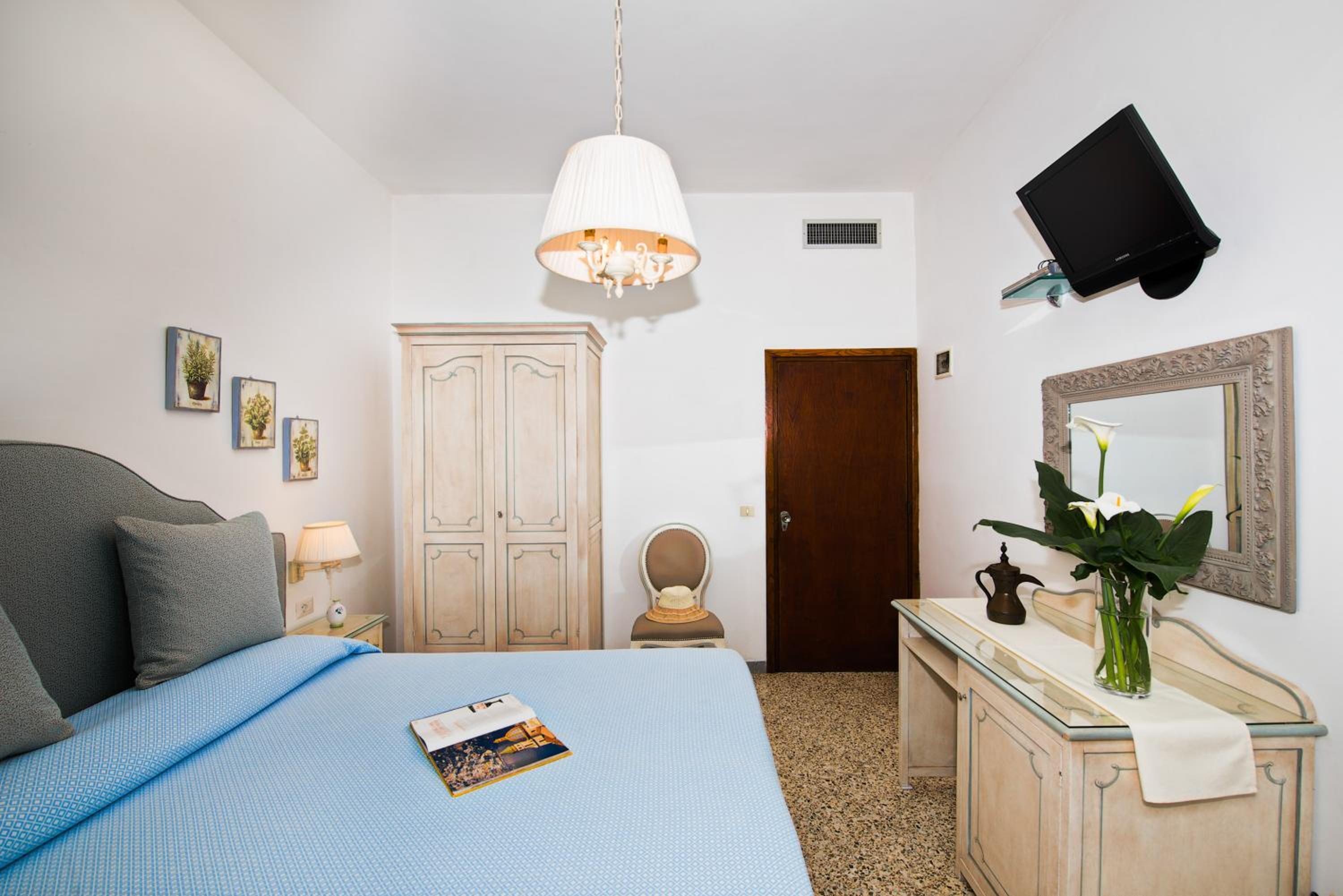 Apartment with Sea View Terrace photo 3