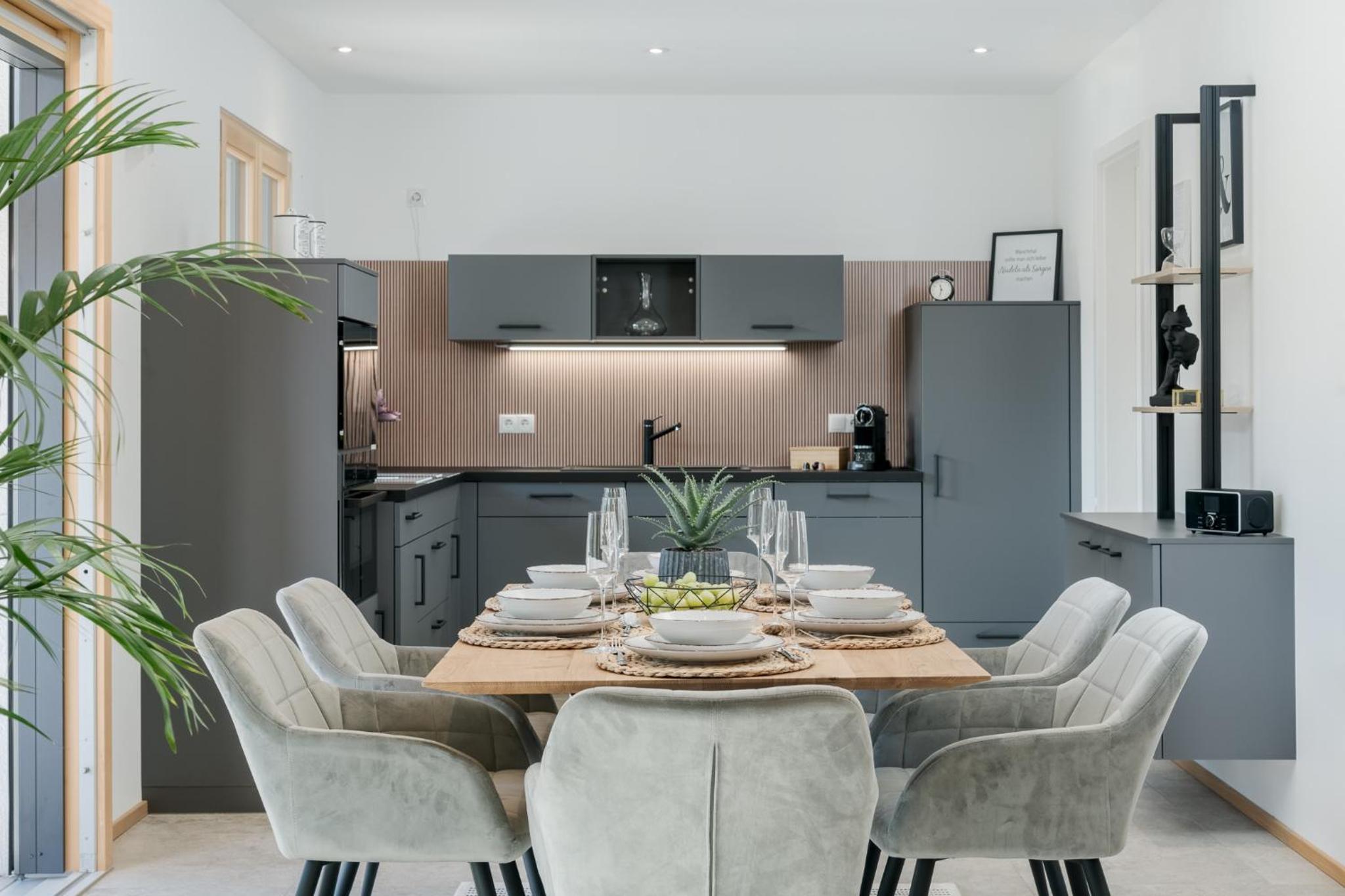 Two-Bedroom Apartment with Terrace photo 3