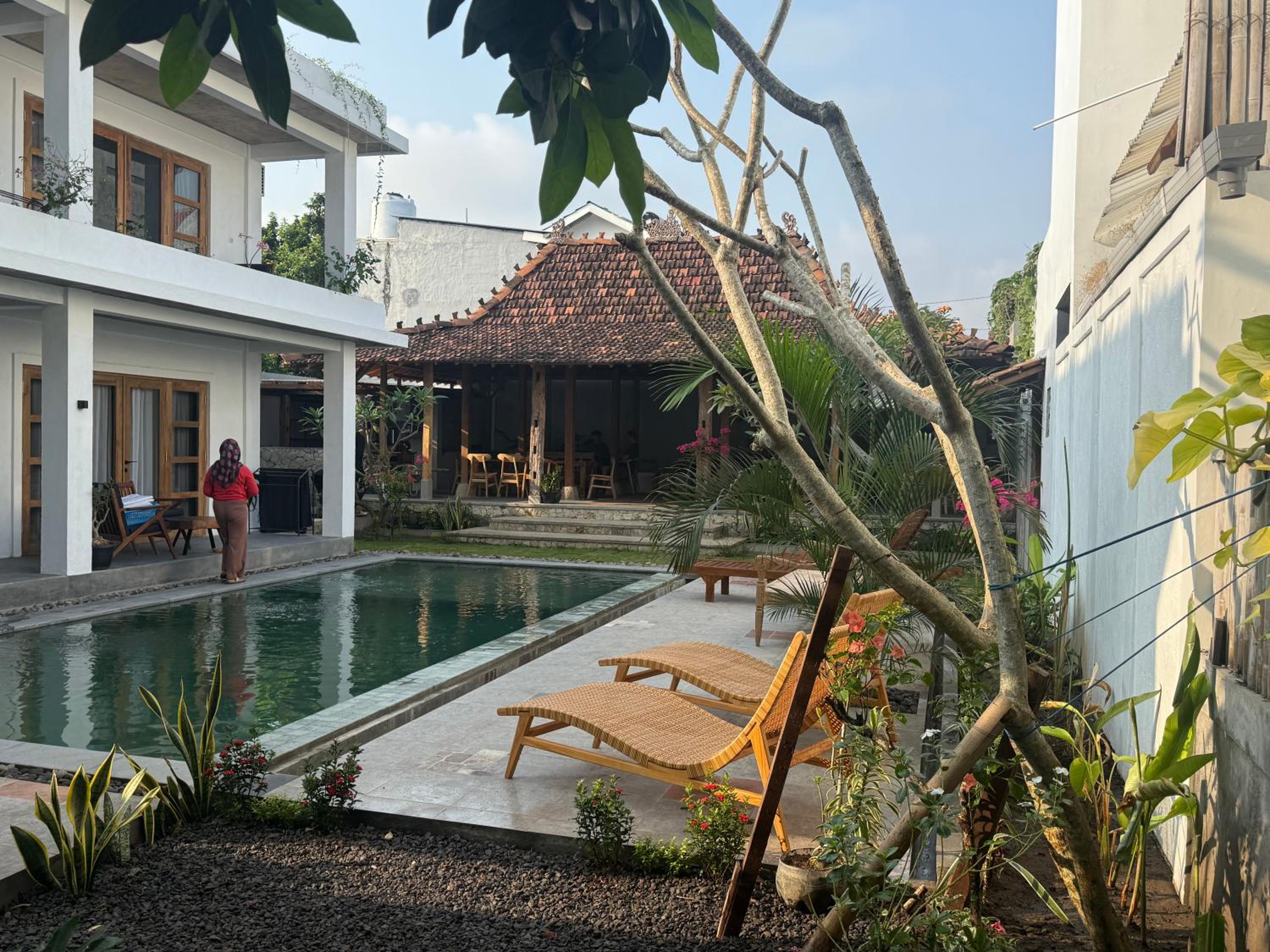 Twin Room with Pool View photo 2