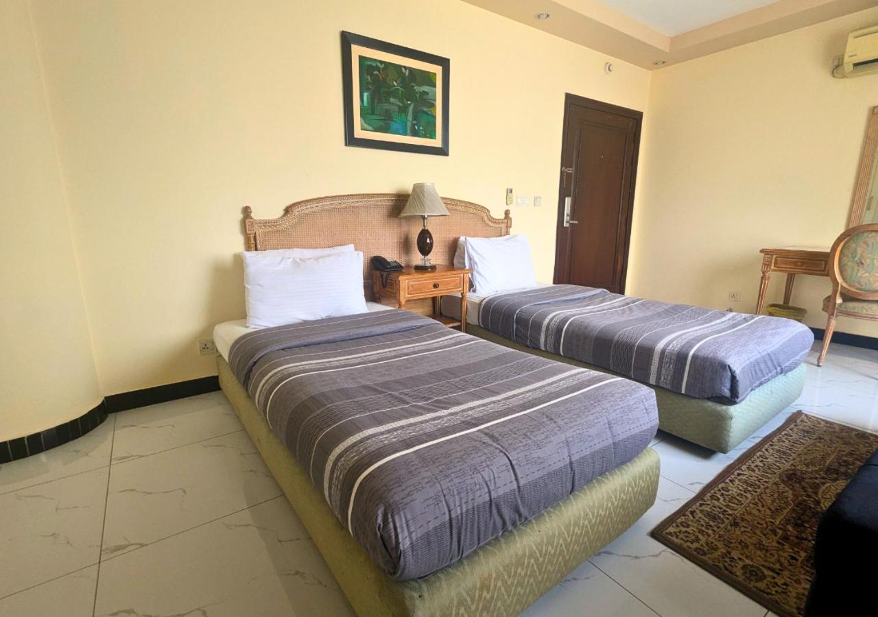Deluxe Twin Room photo 1