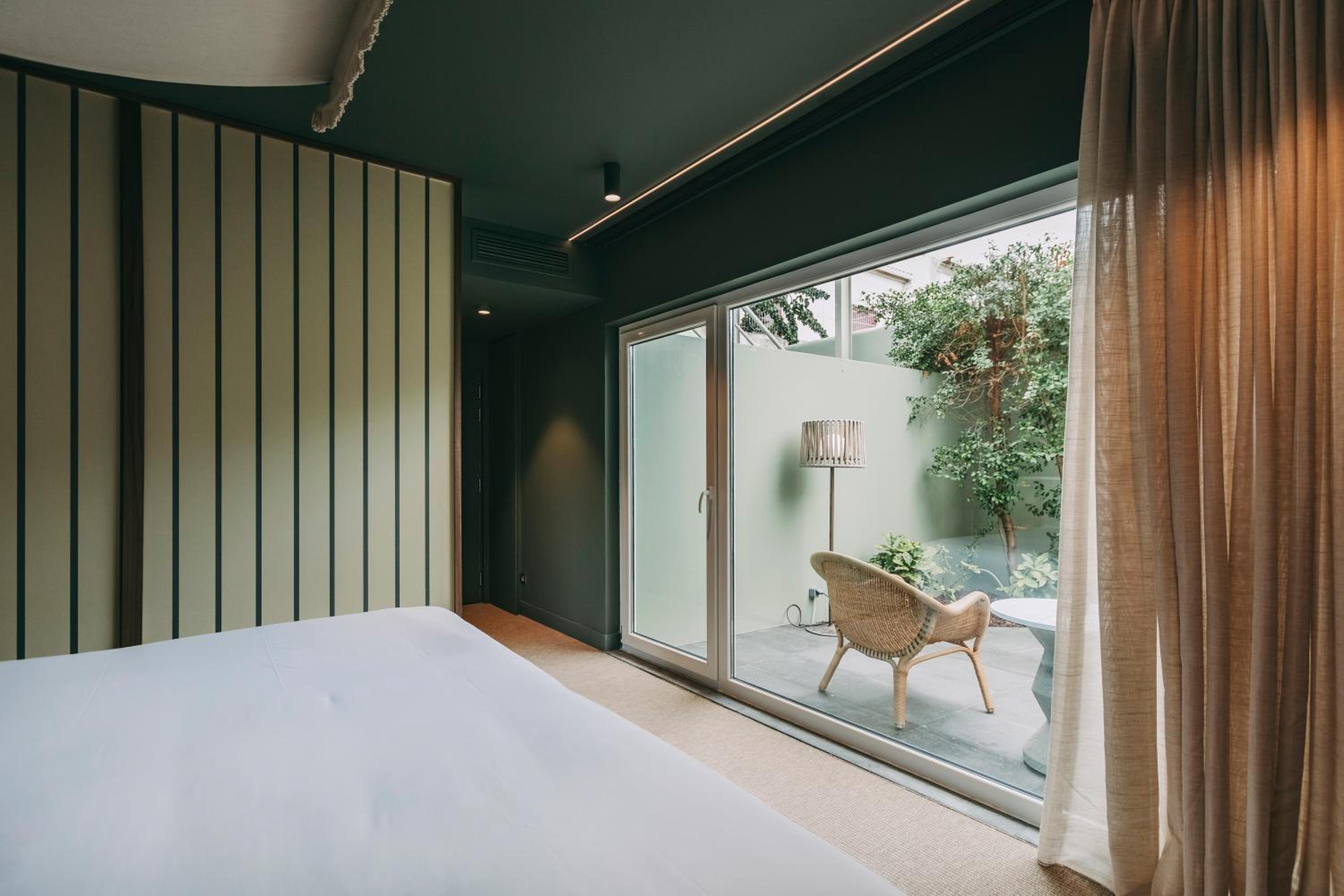 Superior Double or Twin Room with Terrace - Photo 8