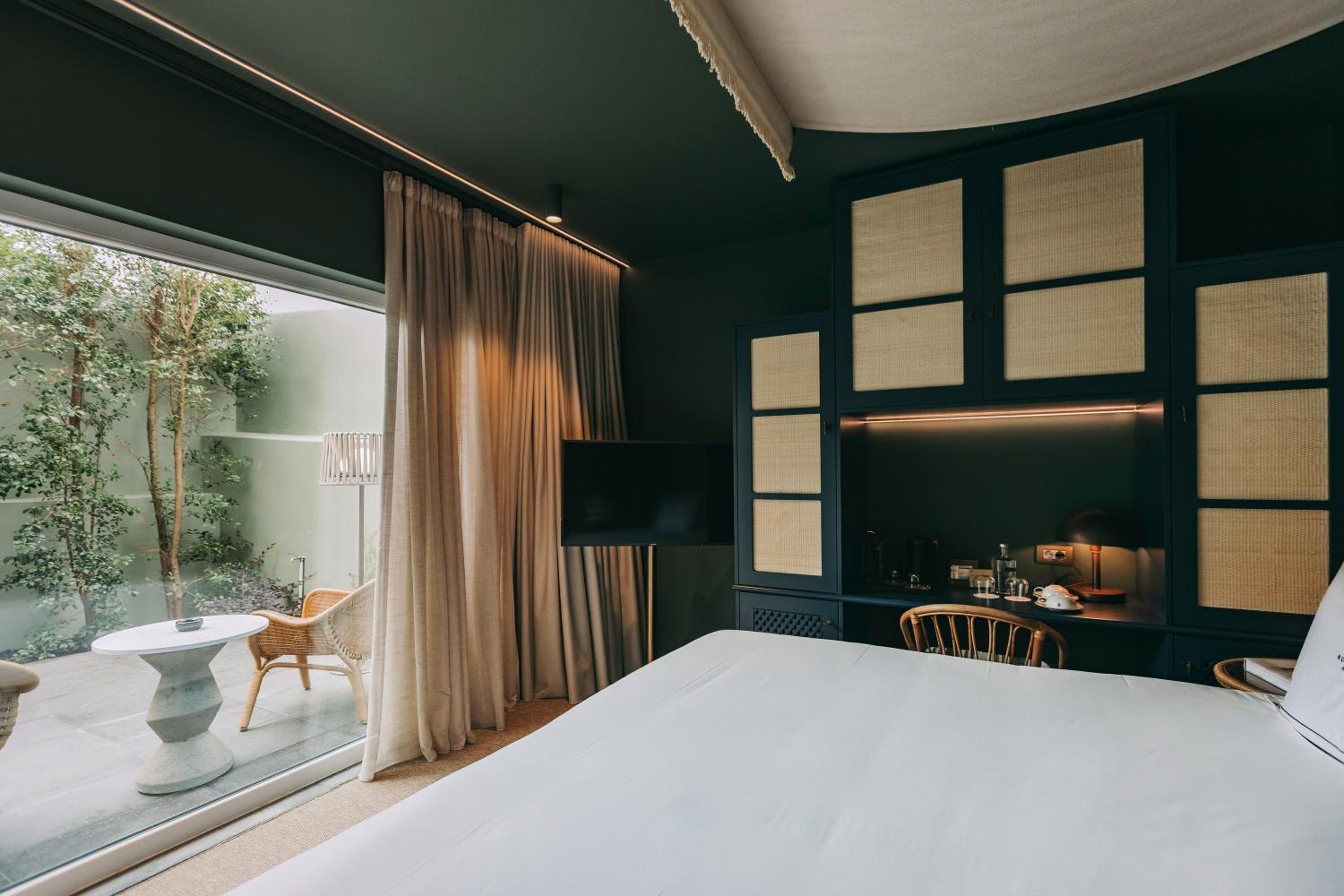 Superior Double or Twin Room with Terrace - Photo 6