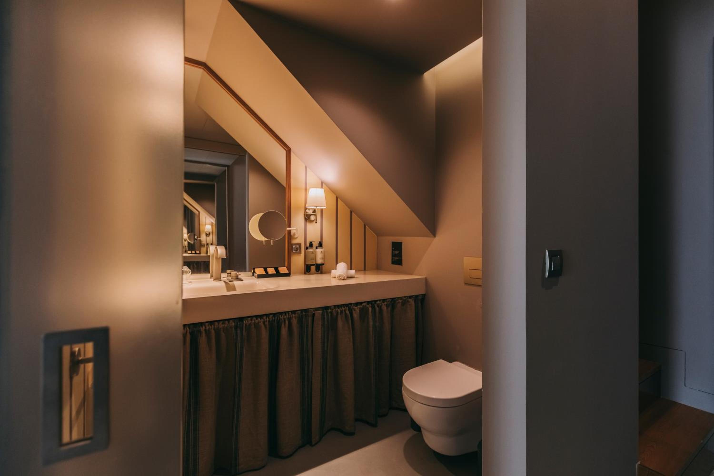 Duplex Suite - Photo 2