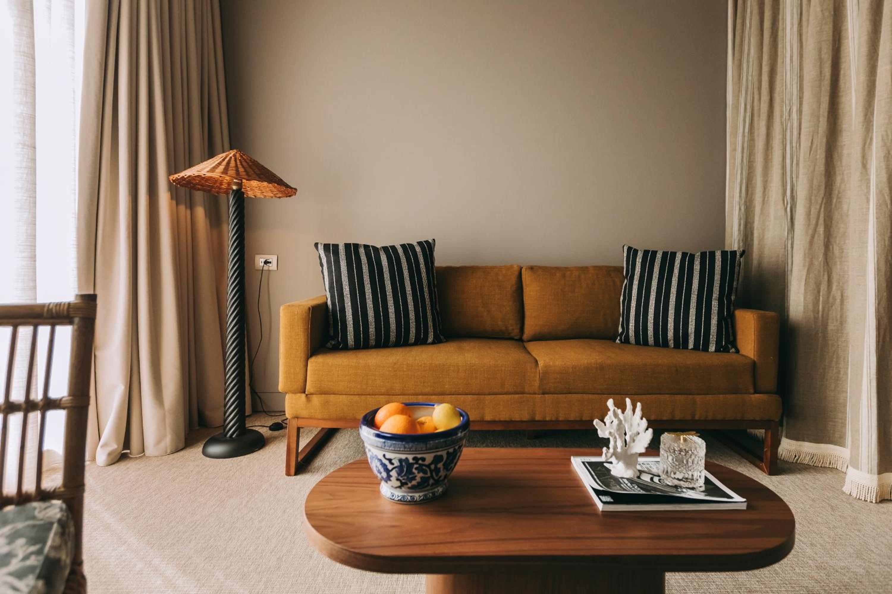 Duplex Suite - Photo 4