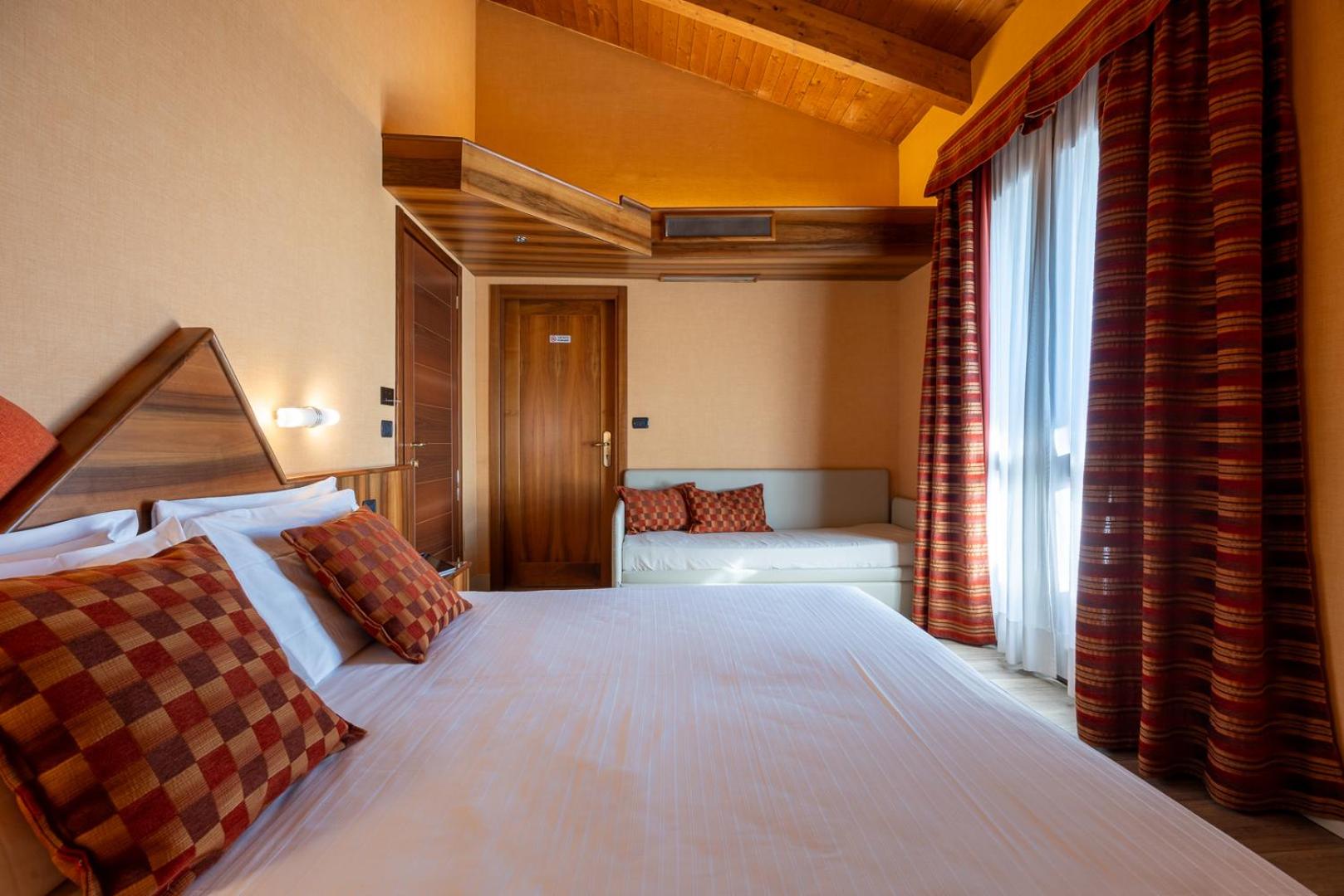 King Suite with Sofa Bed