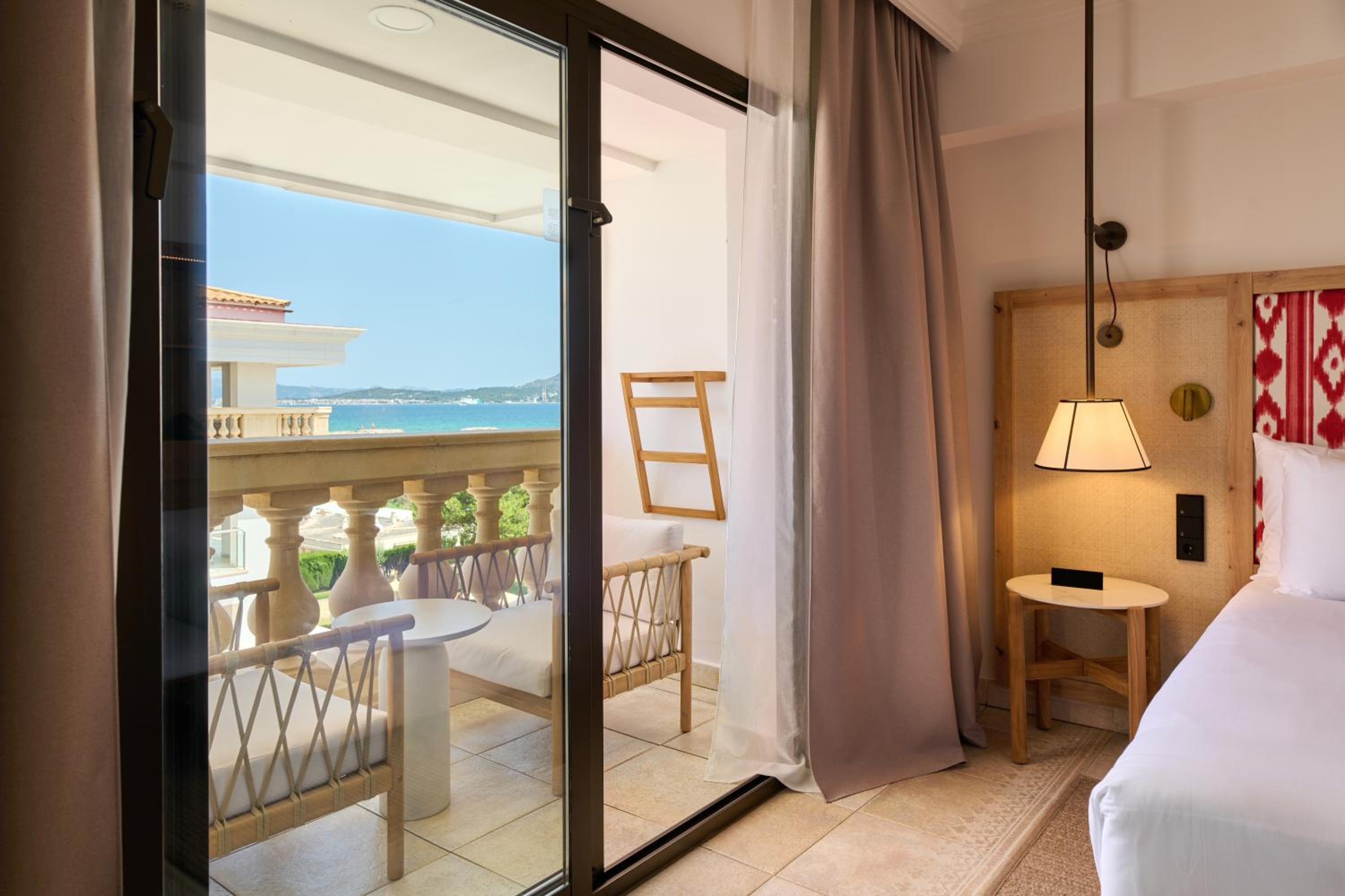 1 Bedroom Suite Partial Sea View - Photo 8