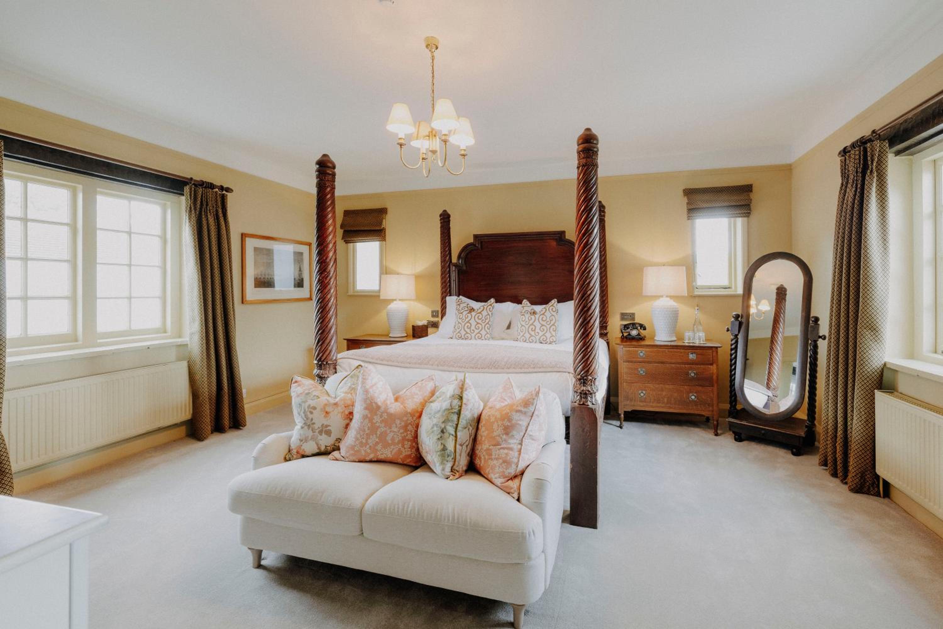 Deluxe Double Room with Extra Bed photo 3