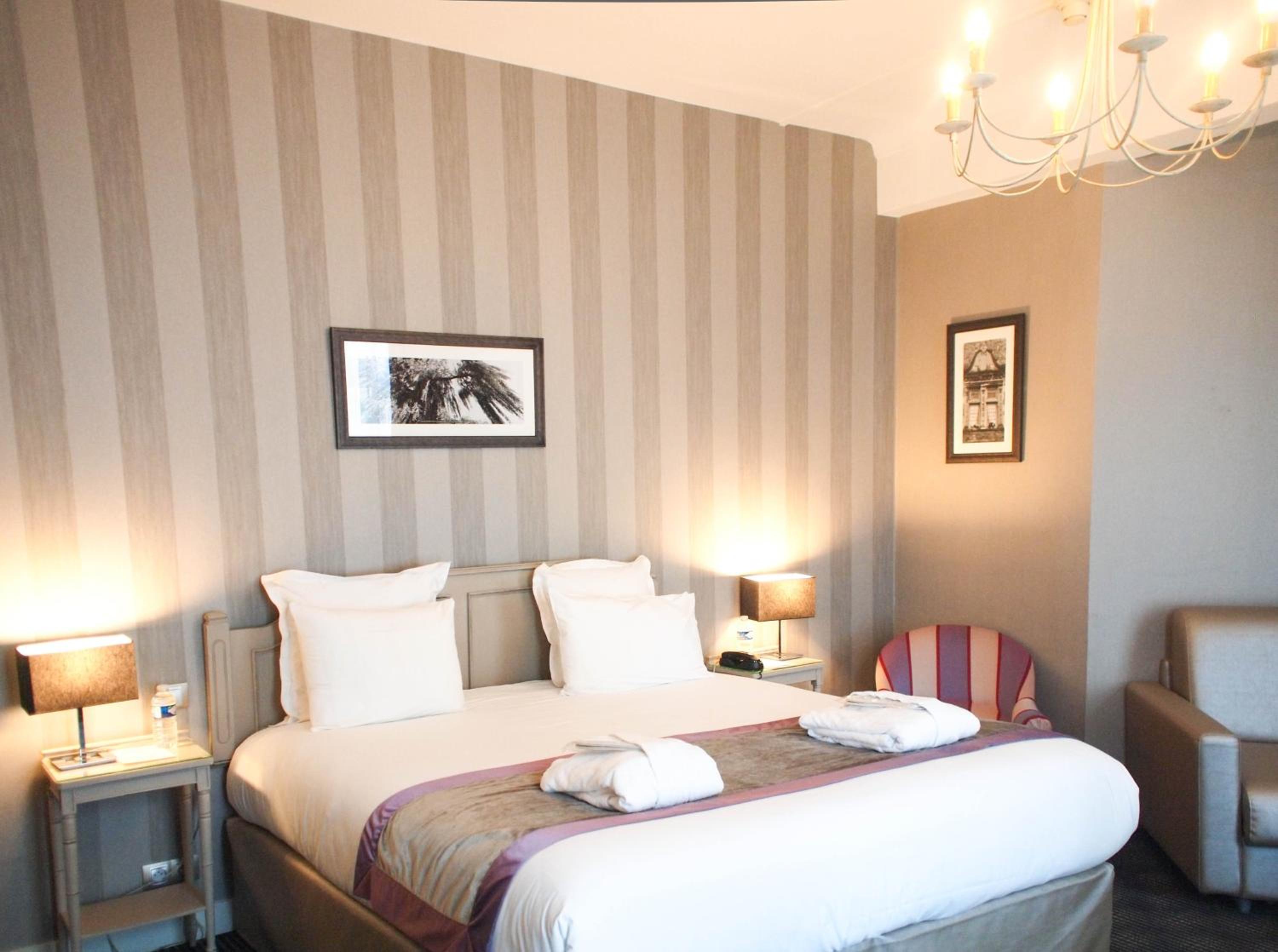 Suite - Photo 7