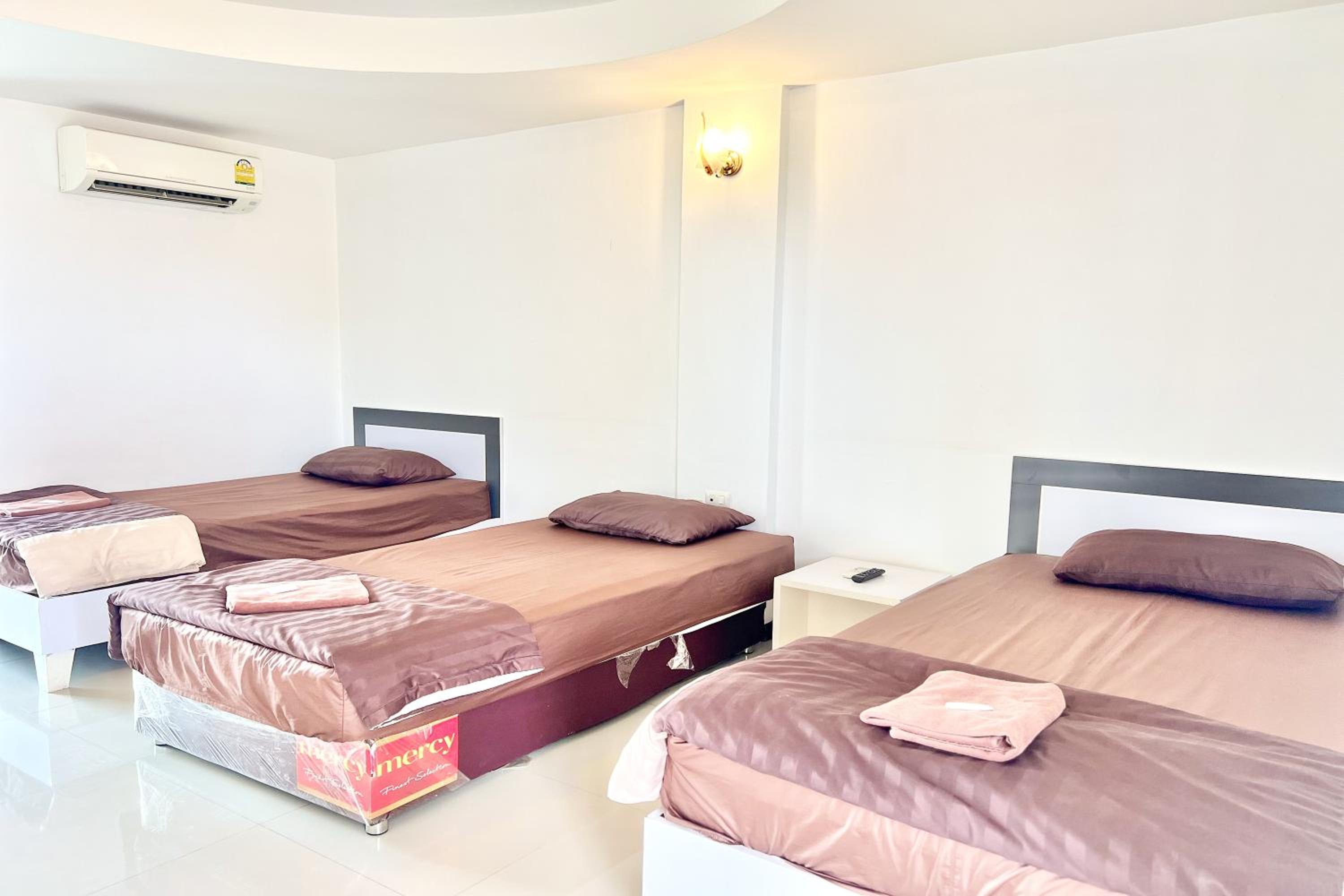 Triple Room - Photo 6