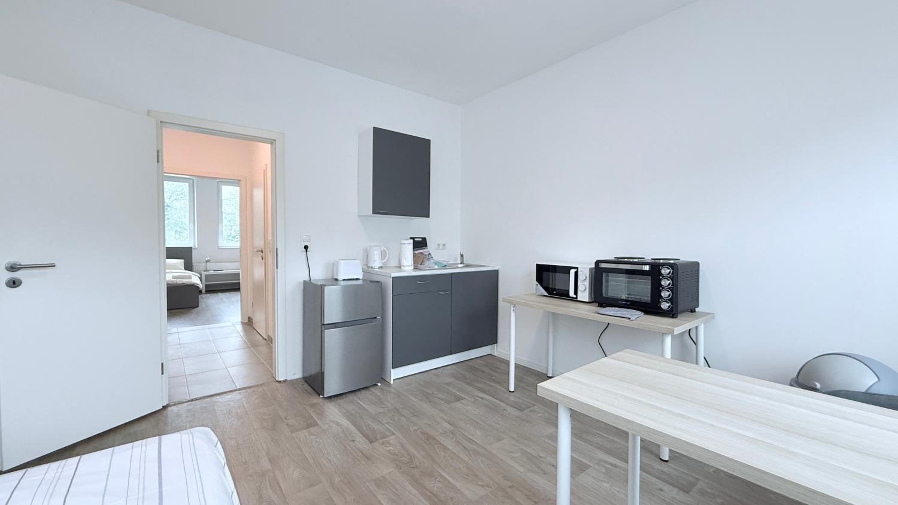 One-Bedroom Apartment photo 2